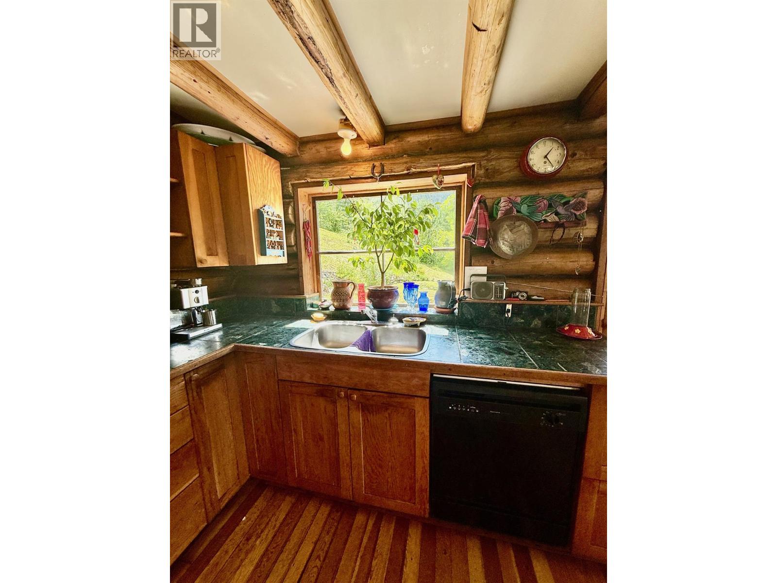 7150/7154 Graham Rd Road, Winlaw, British Columbia  V0G 2J0 - Photo 15 - 10392999