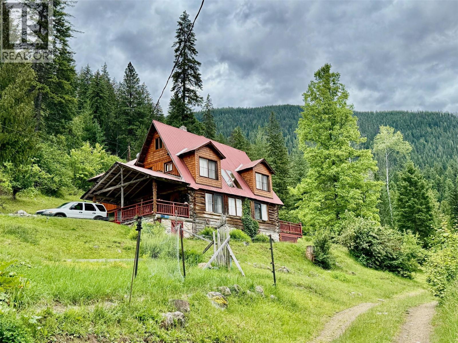 7150/7154 Graham Rd Road, Winlaw, British Columbia  V0G 2J0 - Photo 5 - 10392999