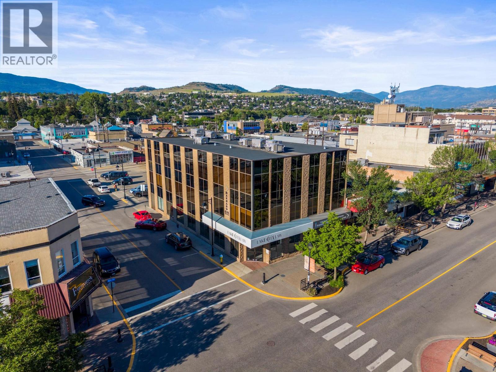 3100 30 Avenue, Vernon, British Columbia  V1T 2C2 - Photo 1 - 10393107
