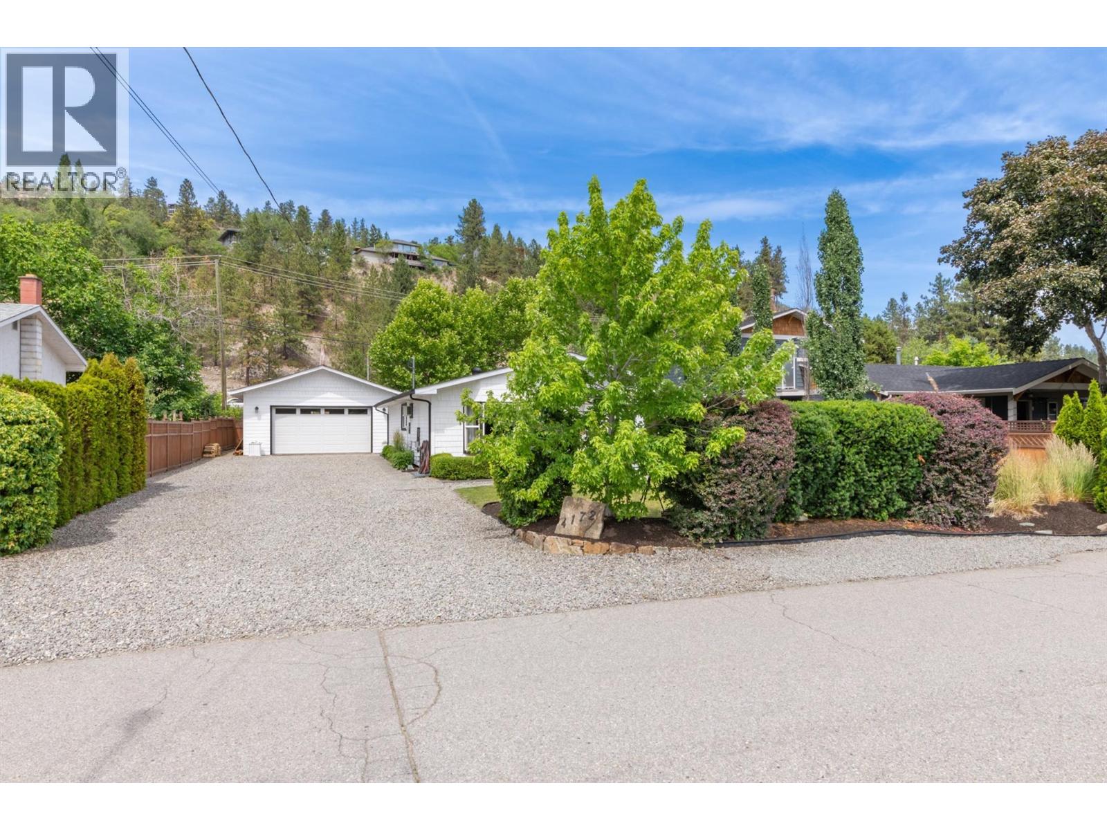 4172 San Clemente Avenue, Peachland, British Columbia  V0H 1X6 - Photo 2 - 10392182
