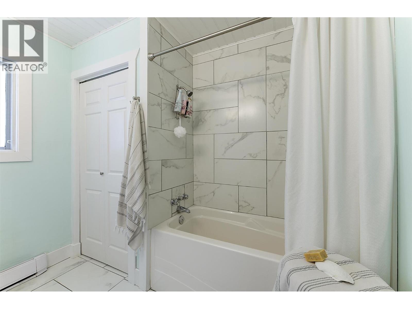 4172 San Clemente Avenue, Peachland, British Columbia  V0H 1X6 - Photo 33 - 10392182