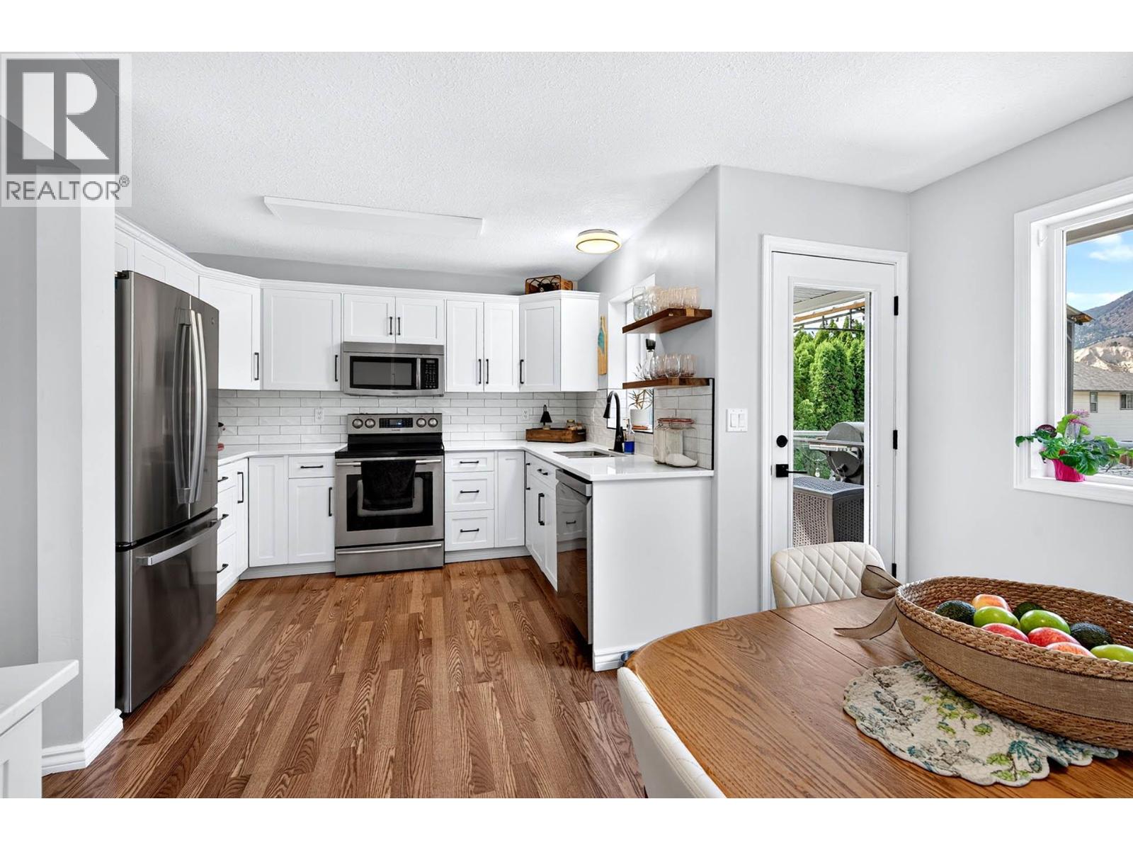 6488 Dallas Drive, Kamloops, British Columbia  V2C 4X5 - Photo 15 - 10392723