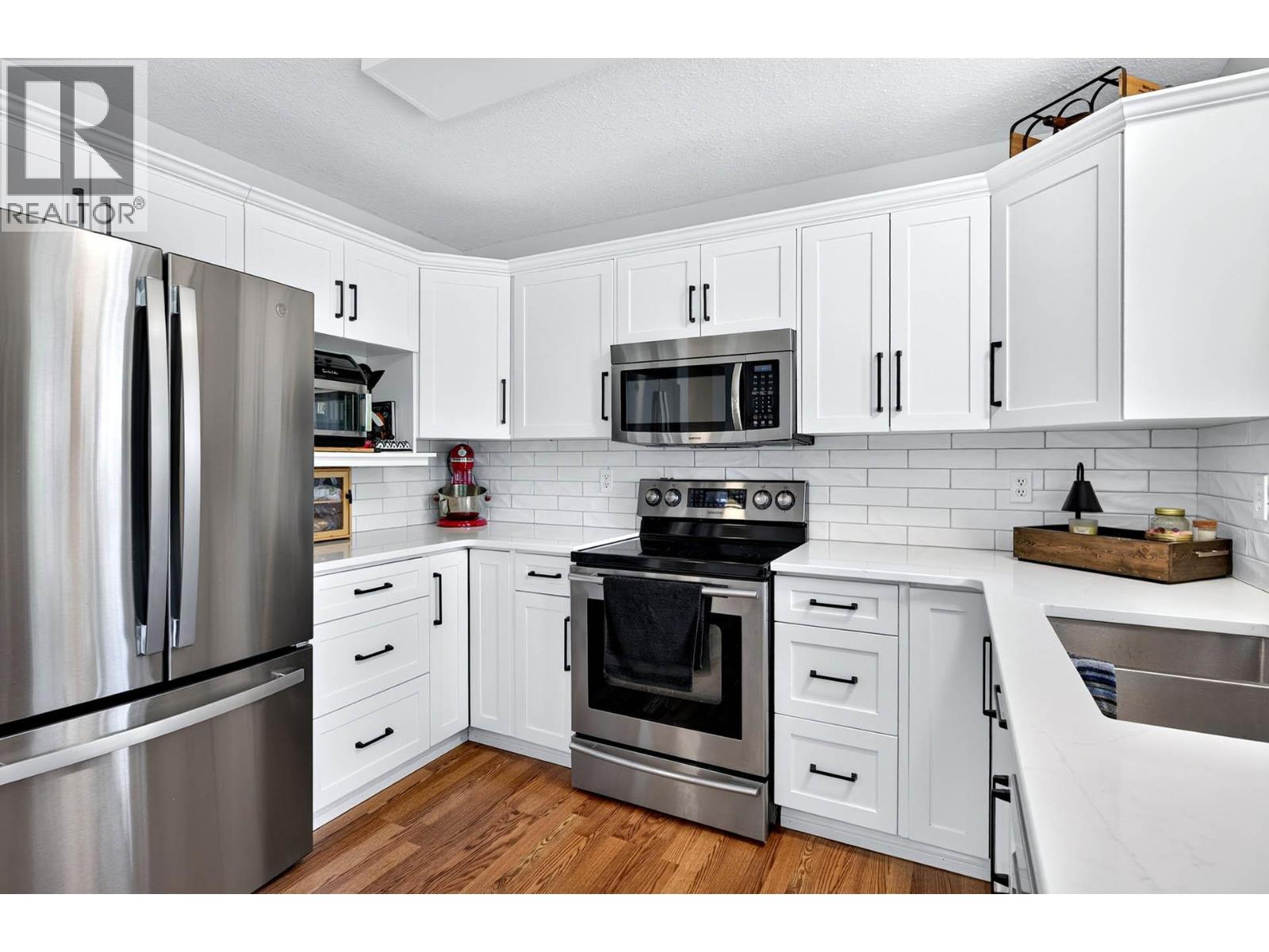 6488 Dallas Drive, Kamloops, British Columbia  V2C 4X5 - Photo 18 - 10392723