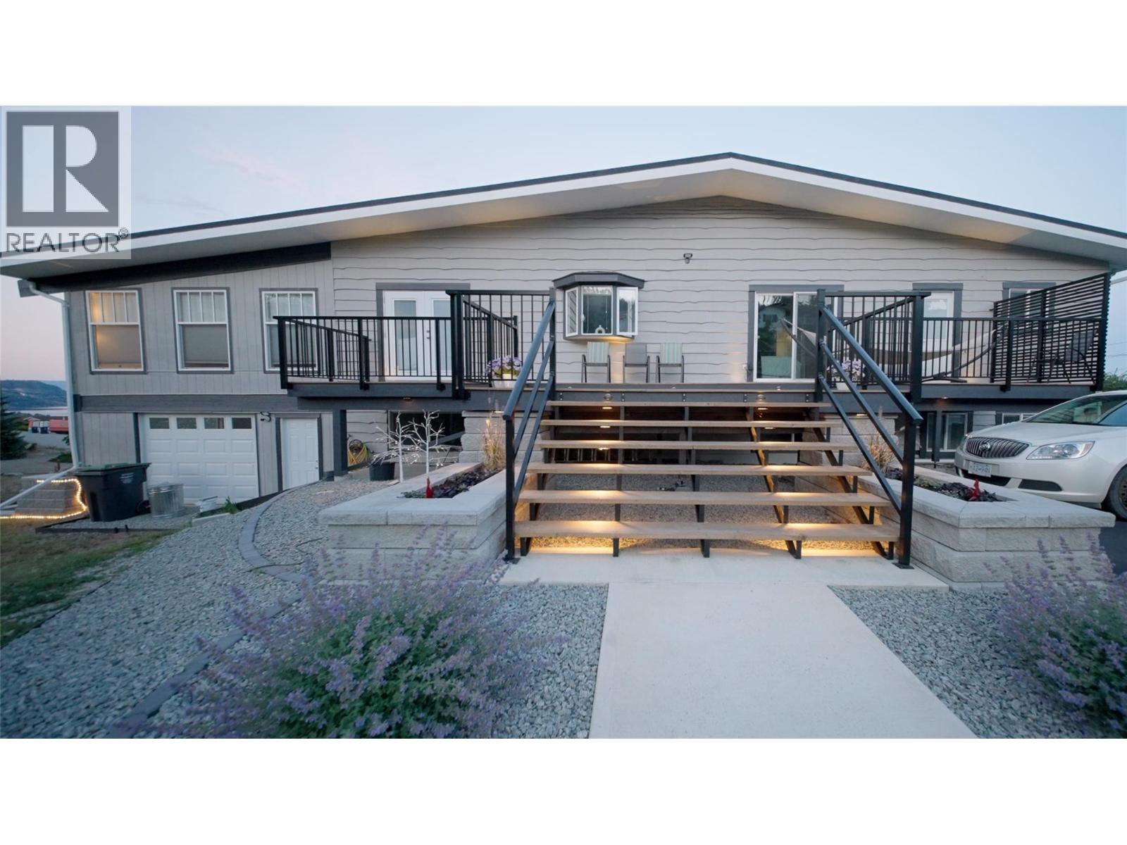 6076 Beatrice Road, Peachland, British Columbia  V0H 1X0 - Photo 2 - 10393099
