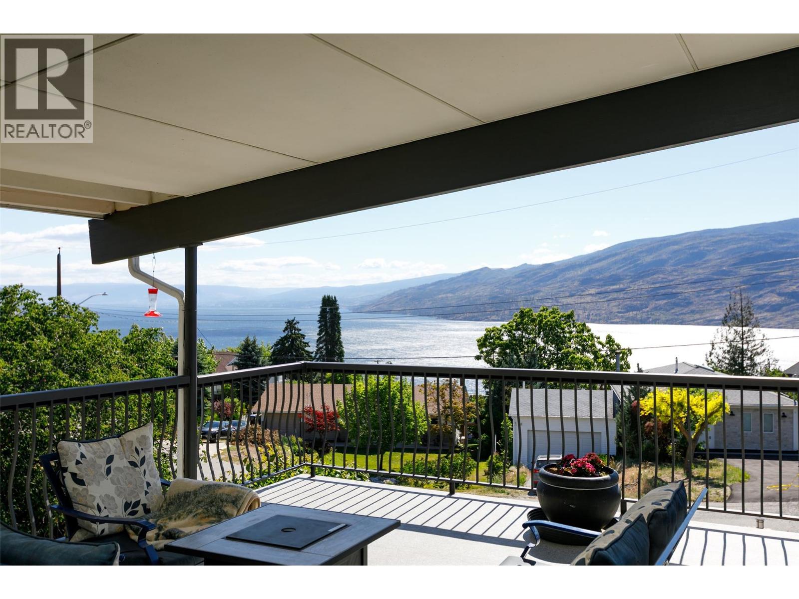 6076 Beatrice Road, Peachland, British Columbia  V0H 1X0 - Photo 3 - 10393099