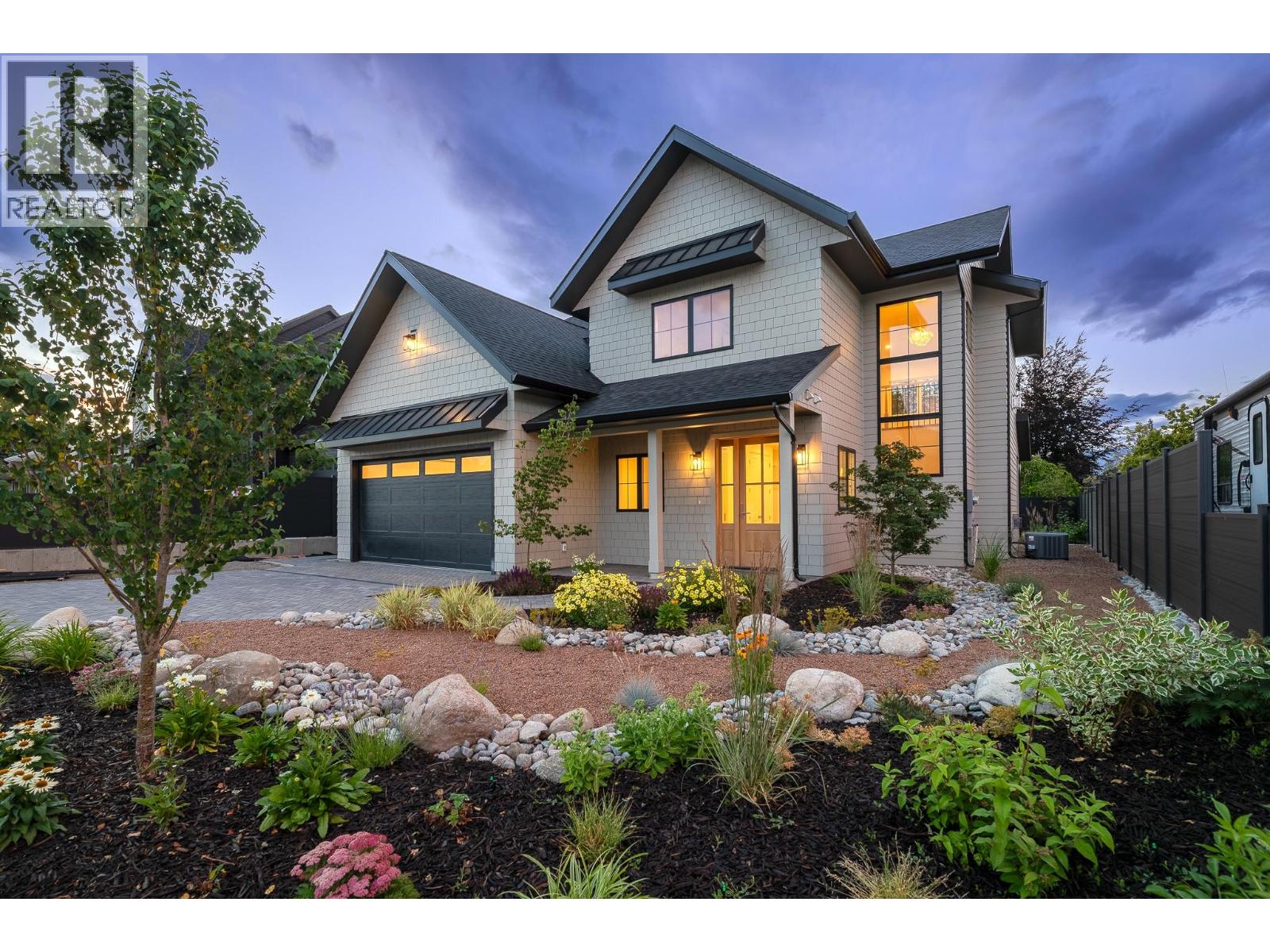 1502 Laidlaw Street, Summerland, British Columbia  V0H 1Z9 - Photo 1 - 10393139