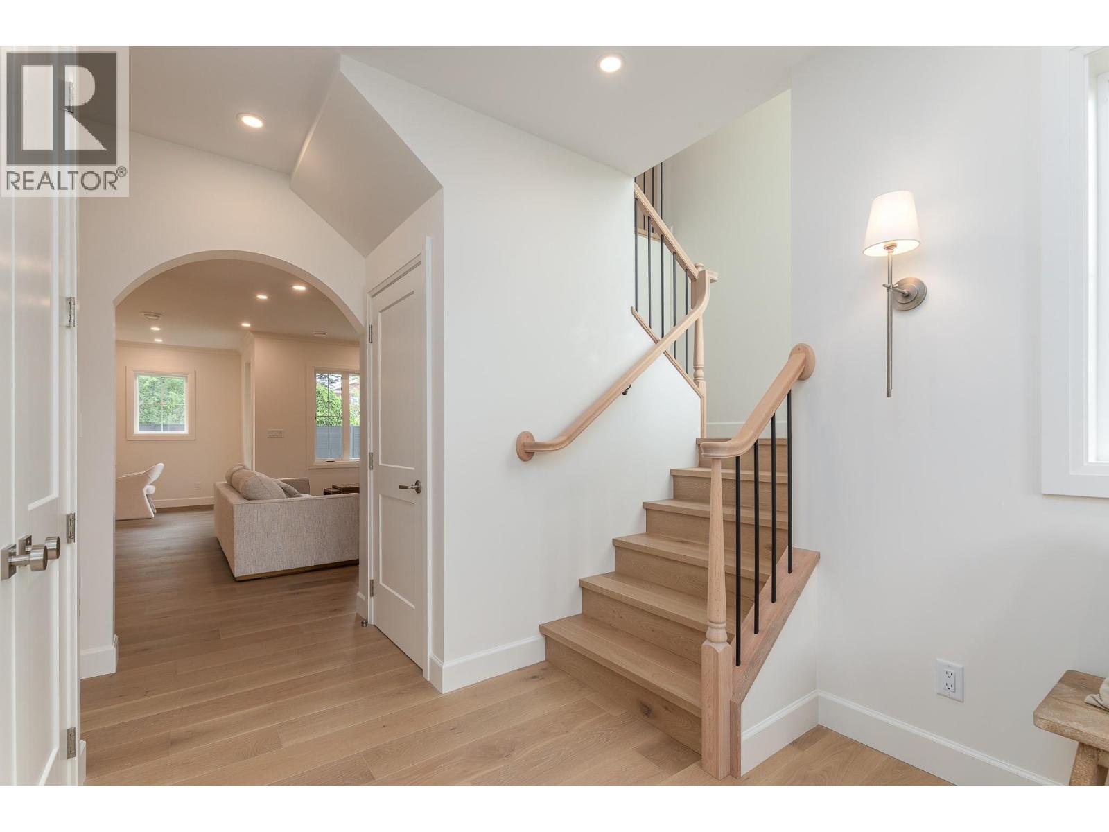 1502 Laidlaw Street, Summerland, British Columbia  V0H 1Z9 - Photo 4 - 10393139