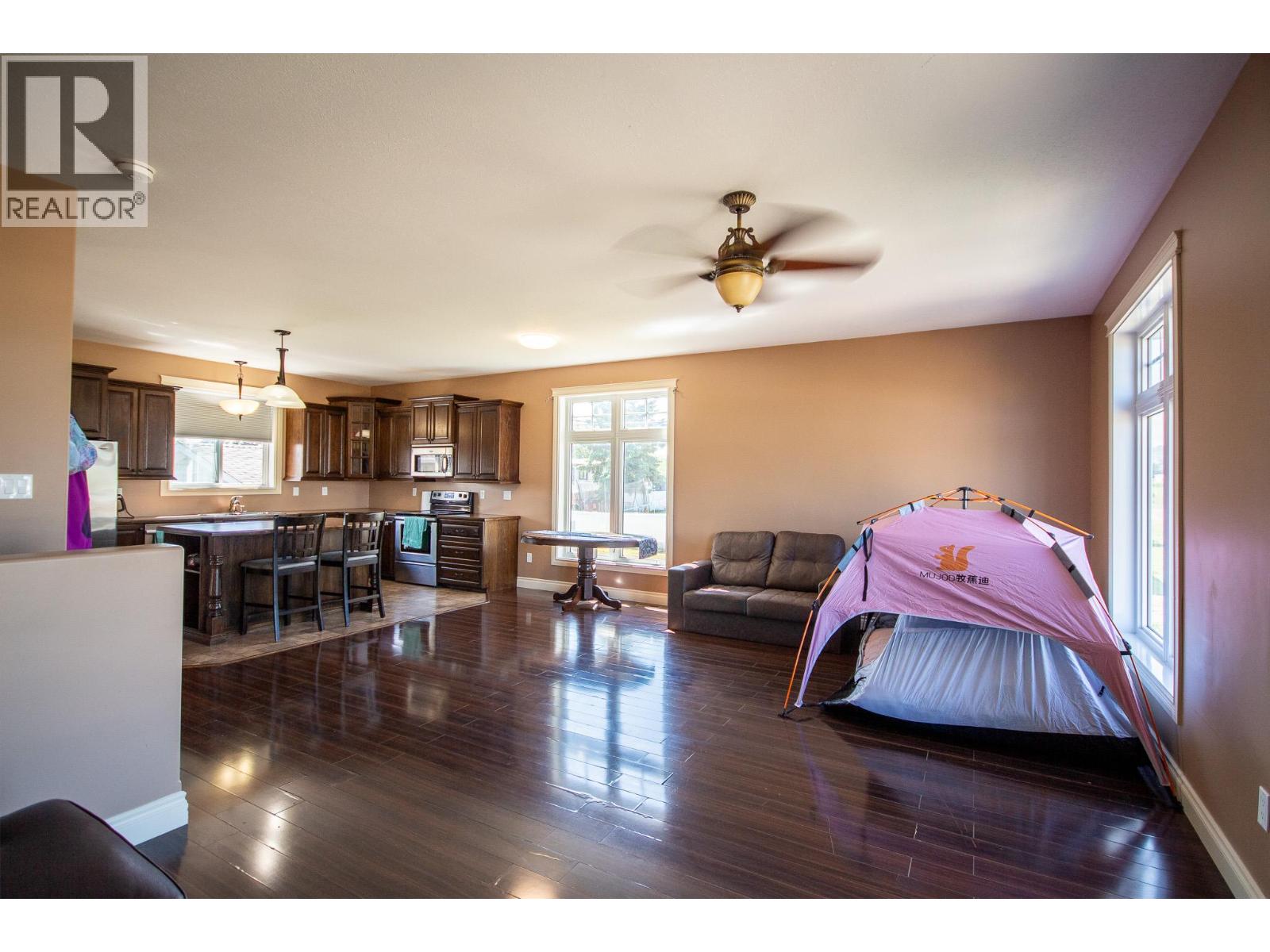 12000 11 Street, Dawson Creek, British Columbia  V1G 3J8 - Photo 6 - 10393088