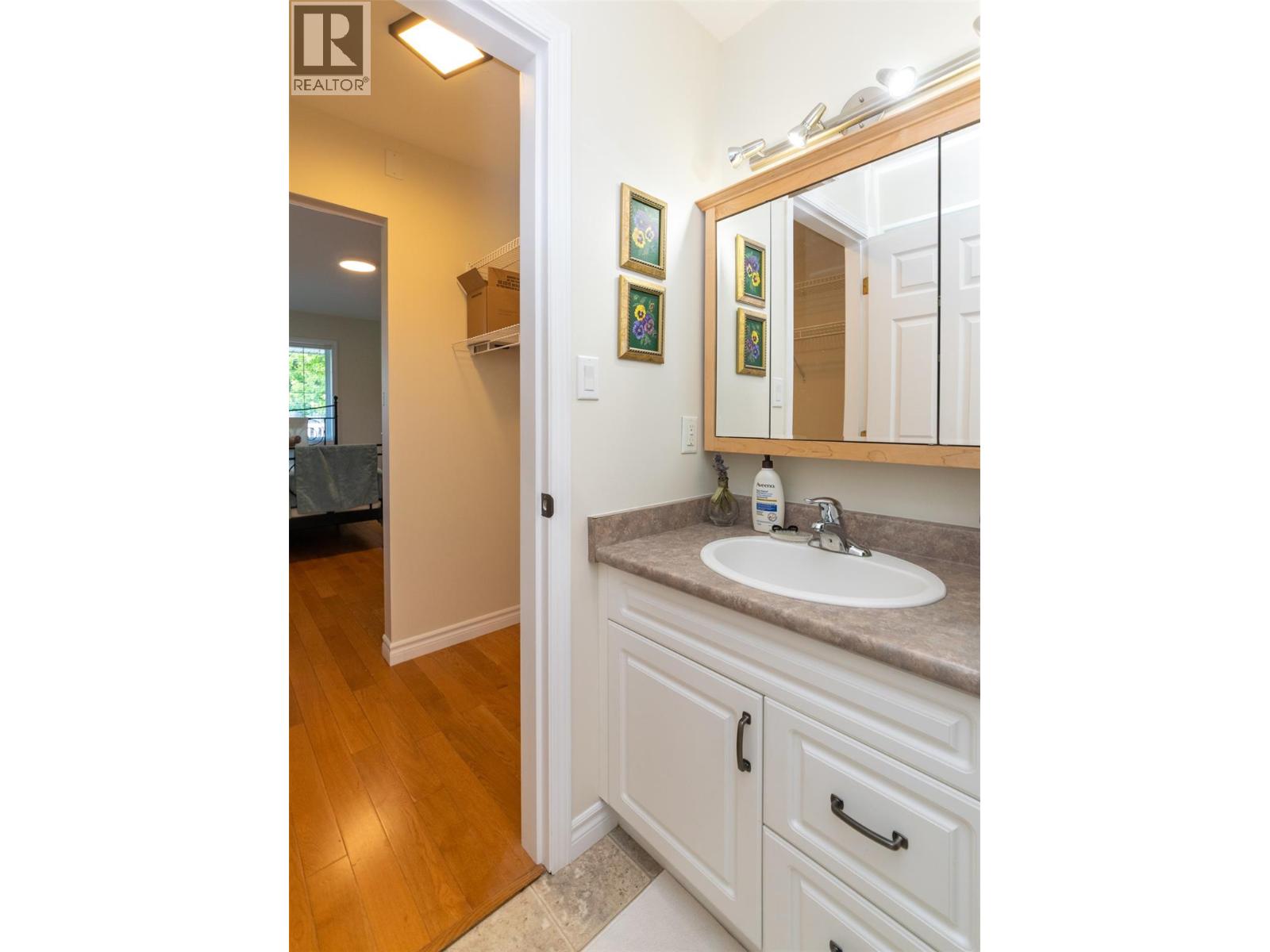51 8 Avenue Sw Unit# 15, Salmon Arm, British Columbia  V1E 3L9 - Photo 19 - 10393022