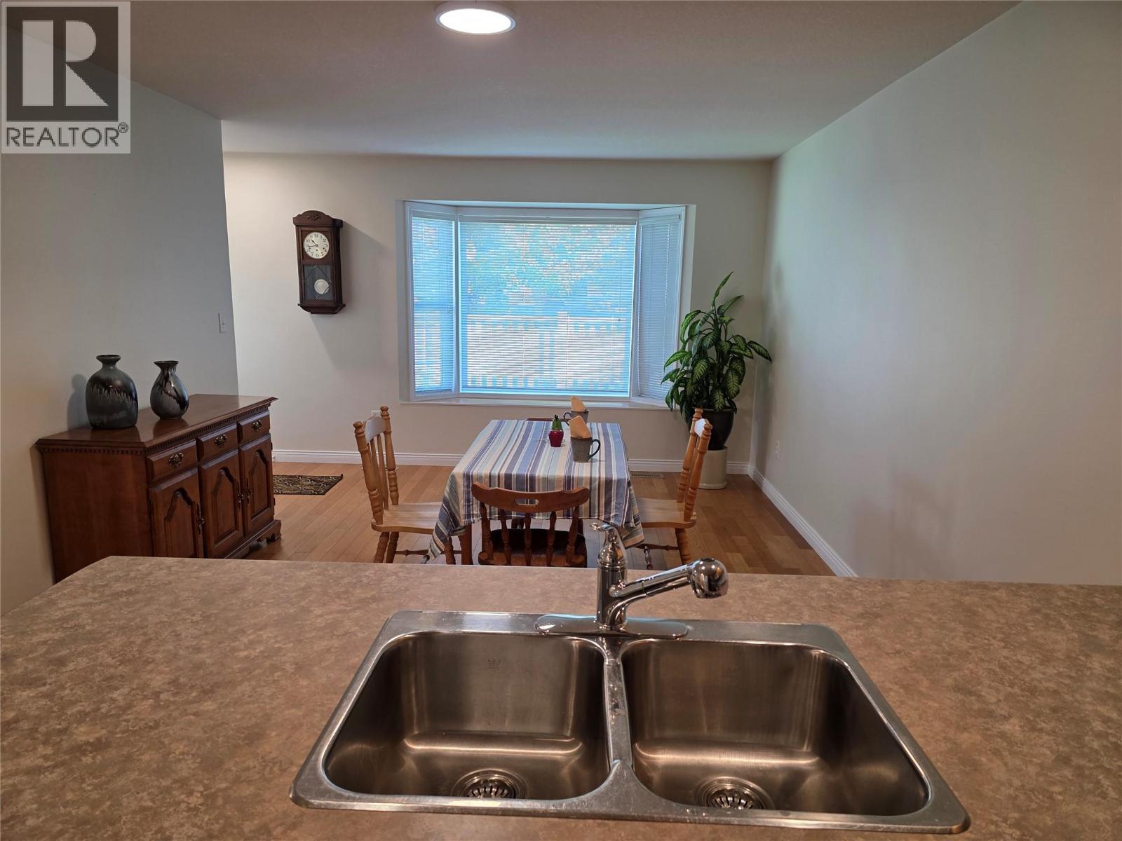 51 8 Avenue Sw Unit# 15, Salmon Arm, British Columbia  V1E 3L9 - Photo 58 - 10393022