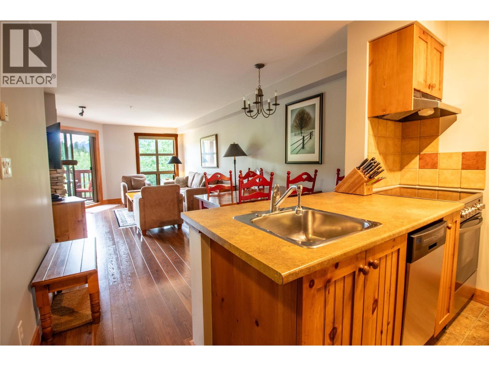 2080 Summit Drive Unit# 309, Panorama, British Columbia  V0A 1T0 - Photo 1 - 10393051
