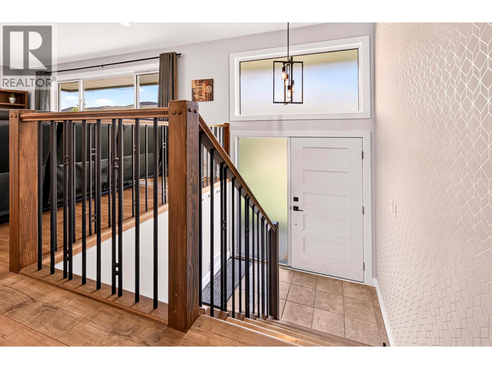 3644 Westsyde Road, Kamloops, British Columbia  V2B 7H6 - Photo 2 - 10392711