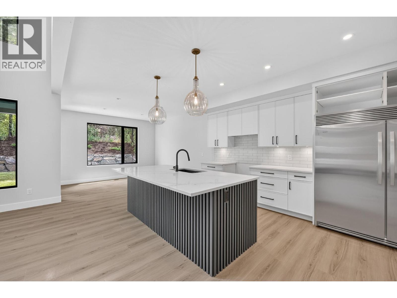 1531 Olive Pond Place, Kelowna, British Columbia  V1V 2C6 - Photo 11 - 10392971