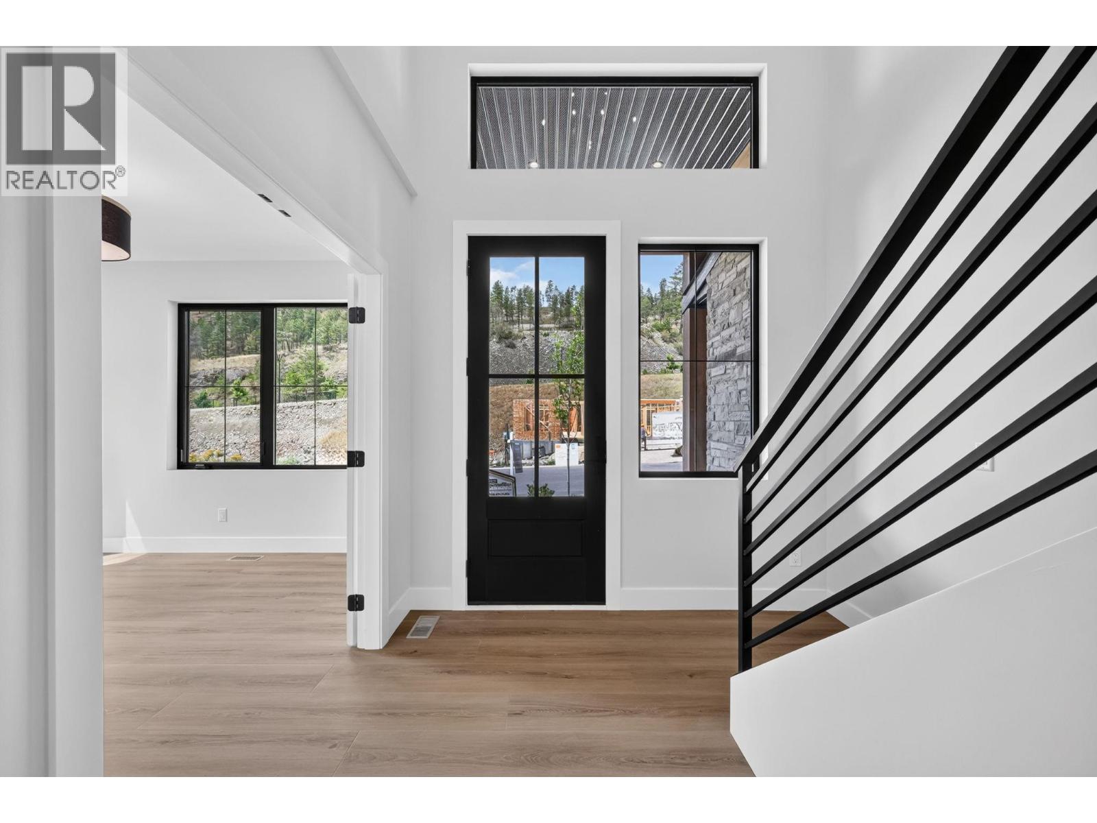 1531 Olive Pond Place, Kelowna, British Columbia  V1V 2C6 - Photo 4 - 10392971