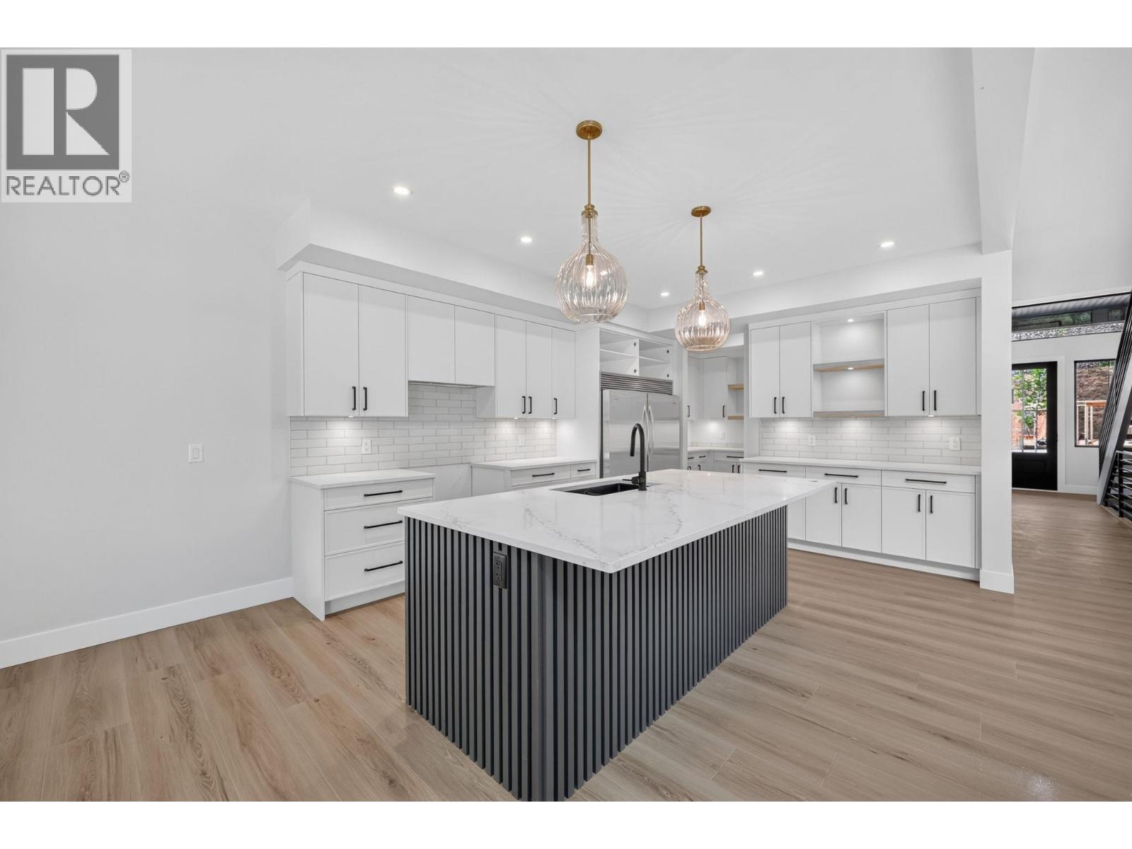 1531 Olive Pond Place, Kelowna, British Columbia  V1V 2C6 - Photo 9 - 10392971