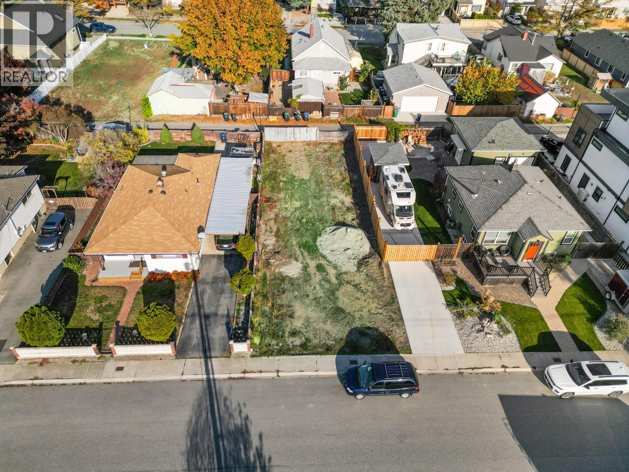 515 Heales Avenue, Penticton, British Columbia  V2A 1G5 - Photo 2 - 10393186
