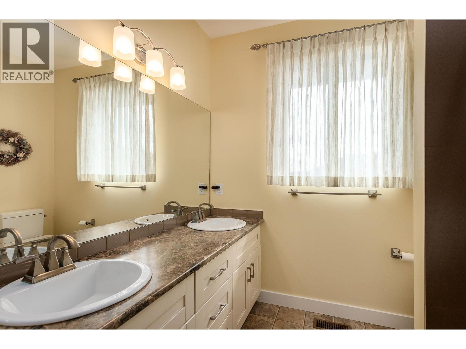 13492 Lake Hill Way, Lake Country, British Columbia  V4V 2S7 - Photo 17 - 10393153