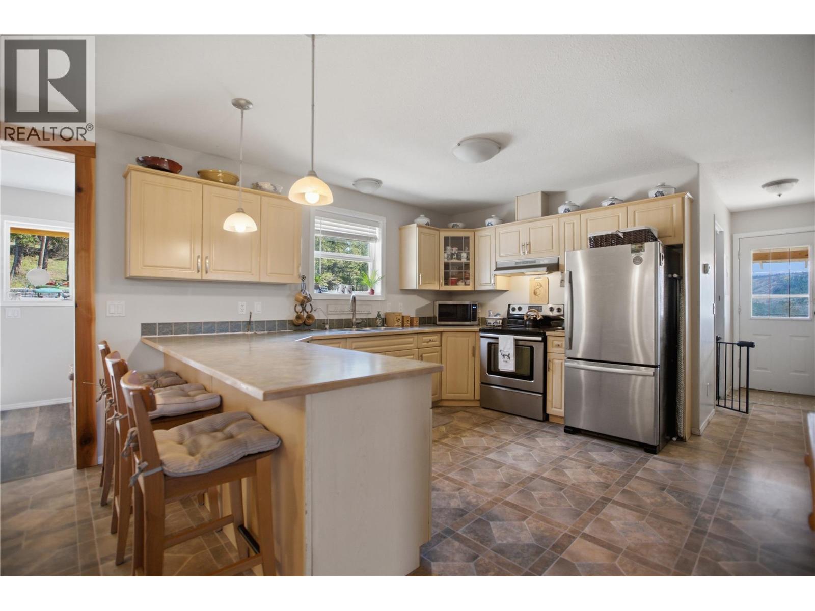 4205 Kristianson Road, Monte Lake, British Columbia  V0E 2N0 - Photo 32 - 10393273