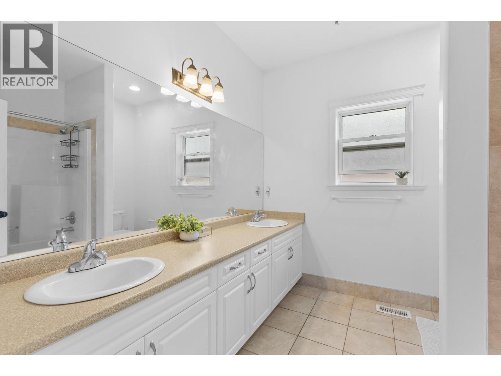 1374 Mcinnes Avenue, Kelowna, British Columbia  V1Y 5V9 - Photo 20 - 10393258