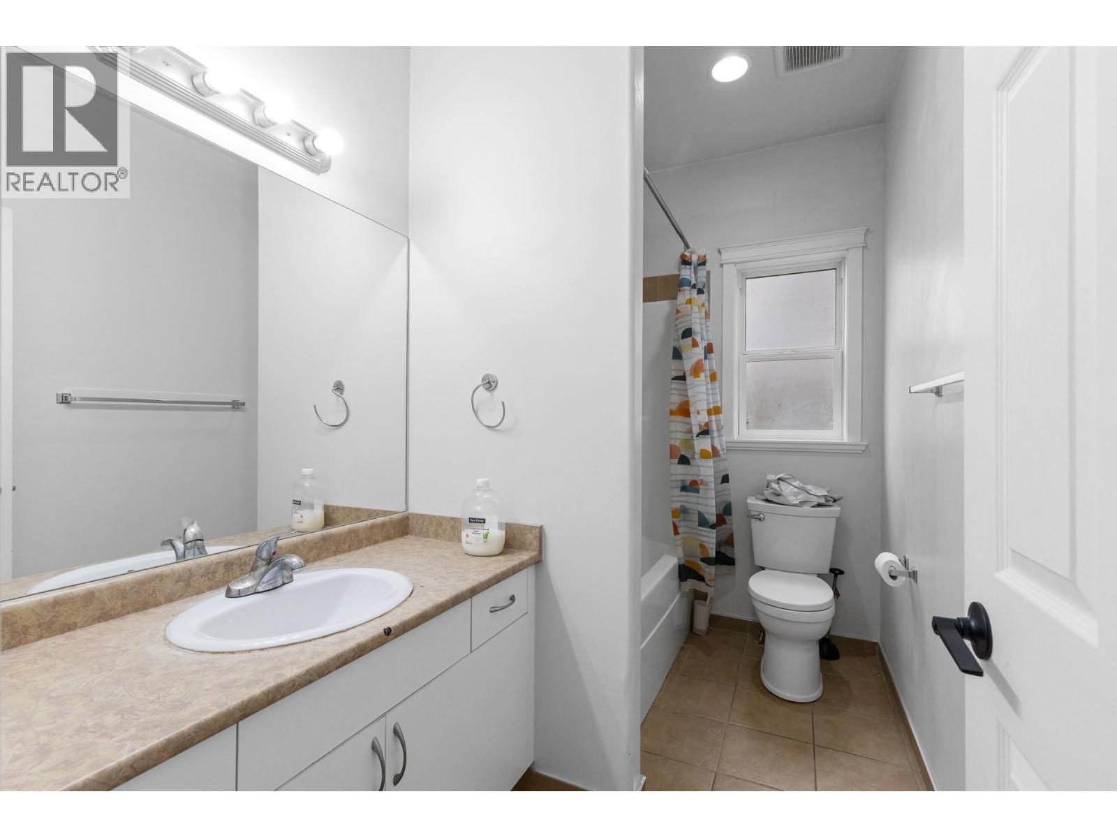 1374 Mcinnes Avenue, Kelowna, British Columbia  V1Y 5V9 - Photo 29 - 10393258