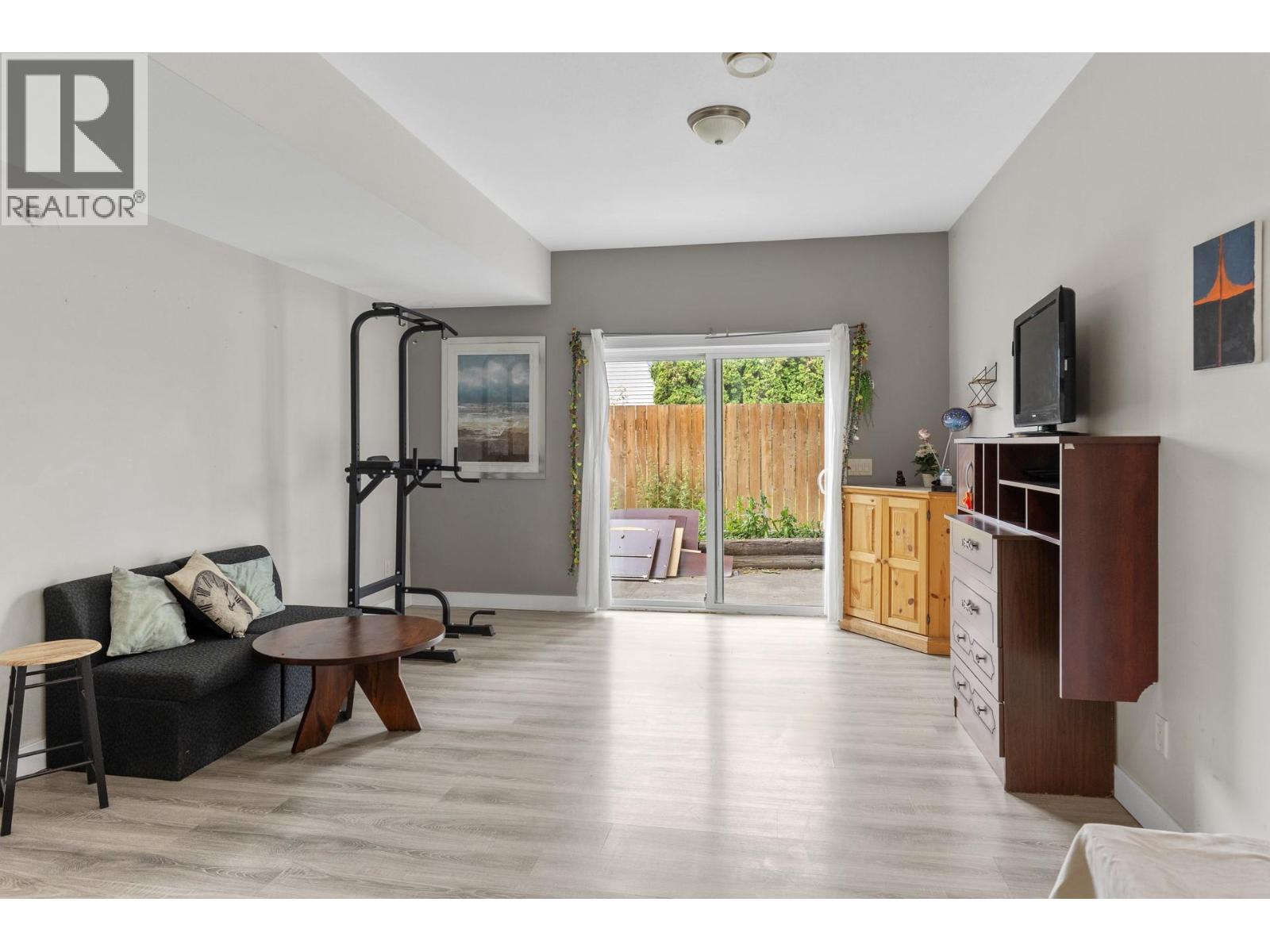 1374 Mcinnes Avenue, Kelowna, British Columbia  V1Y 5V9 - Photo 33 - 10393258
