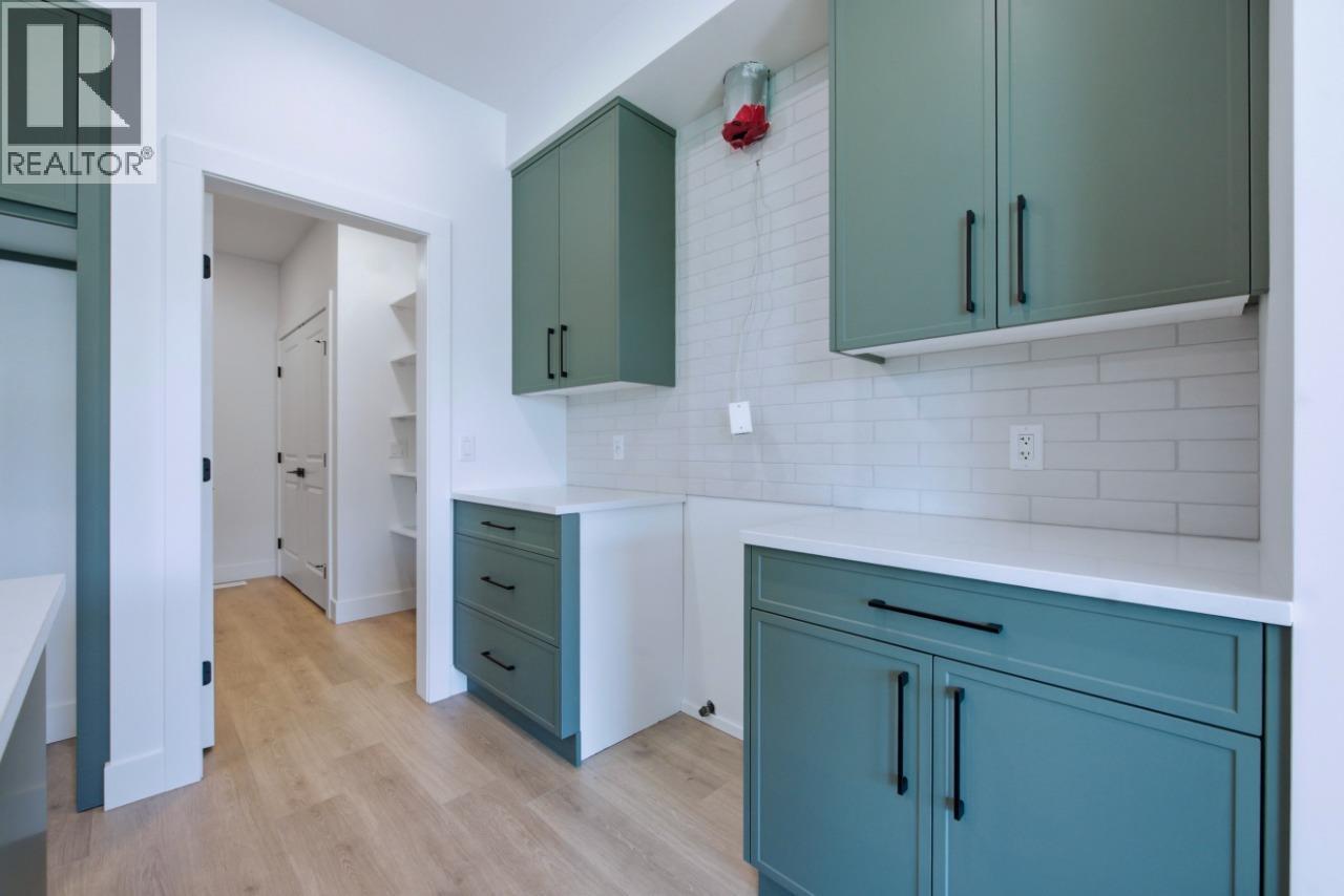 377 Arrowleaf Rise, Coldstream, British Columbia  V1B 0B5 - Photo 10 - 10393250