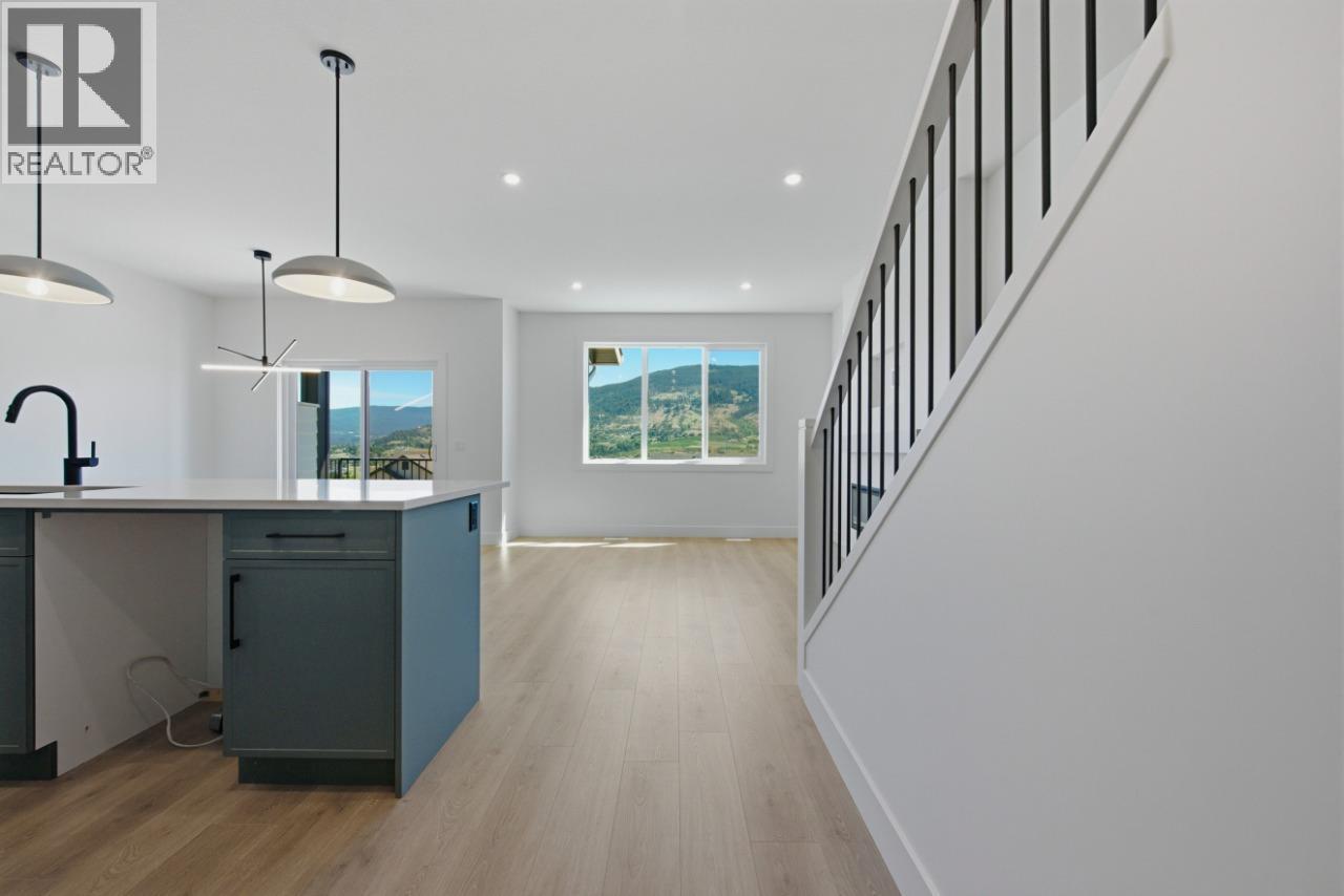 377 Arrowleaf Rise, Coldstream, British Columbia  V1B 0B5 - Photo 6 - 10393250