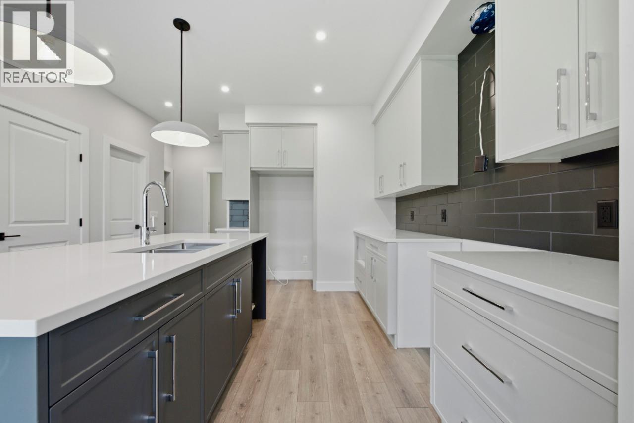 373 Arrowleaf Rise, Coldstream, British Columbia  V1B 0B5 - Photo 12 - 10393287