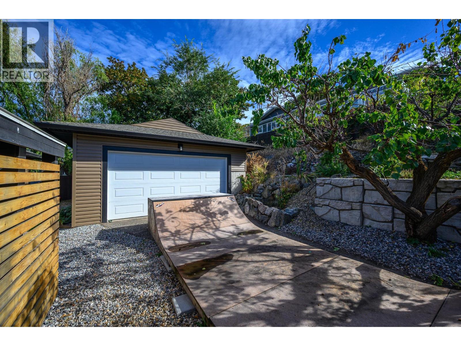 7590 Klinger Road, Vernon, British Columbia  V1H 1H4 - Photo 37 - 10392576