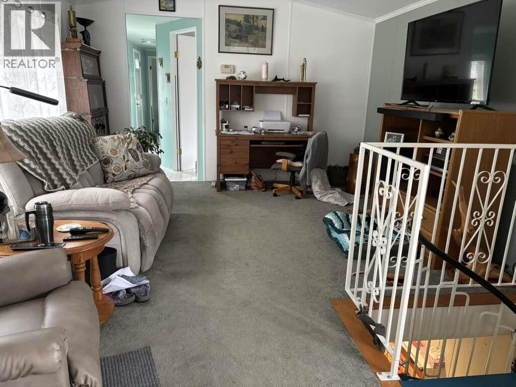 4980 Vernon Street, Grand Forks, British Columbia  V0H 1H5 - Photo 10 - 10393293