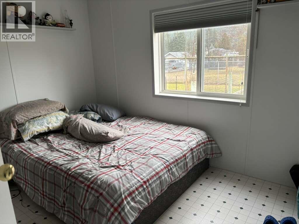 4980 Vernon Street, Grand Forks, British Columbia  V0H 1H5 - Photo 11 - 10393293