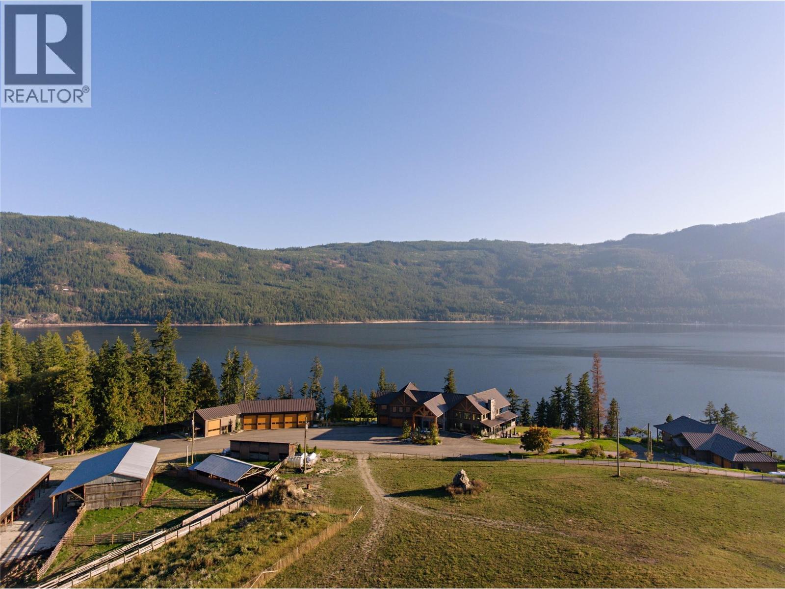 6525 Worrall Road, Tappen, British Columbia  V0E 2X1 - Photo 2 - 10393296