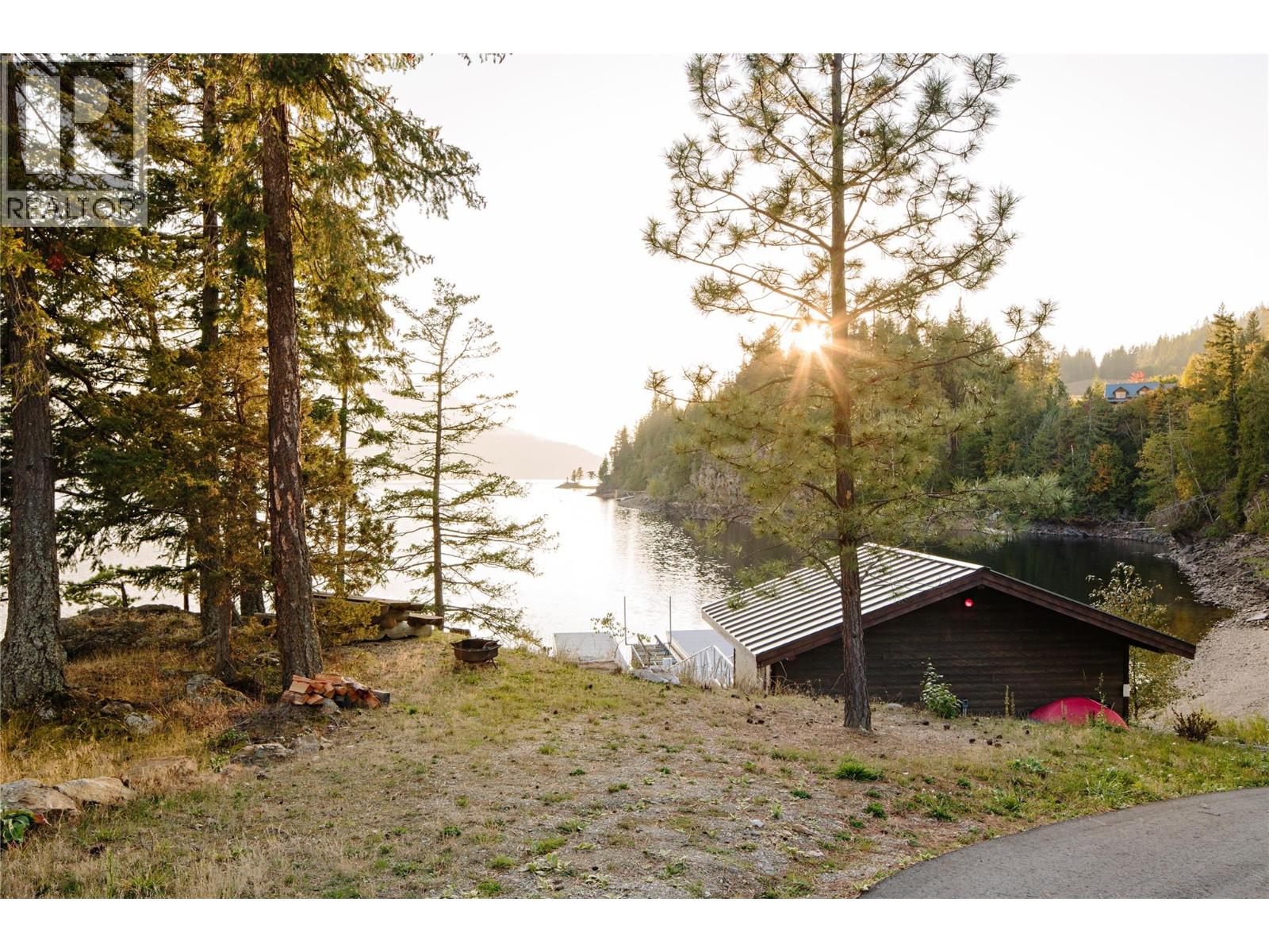 6525 Worrall Road, Tappen, British Columbia  V0E 2X1 - Photo 30 - 10393296