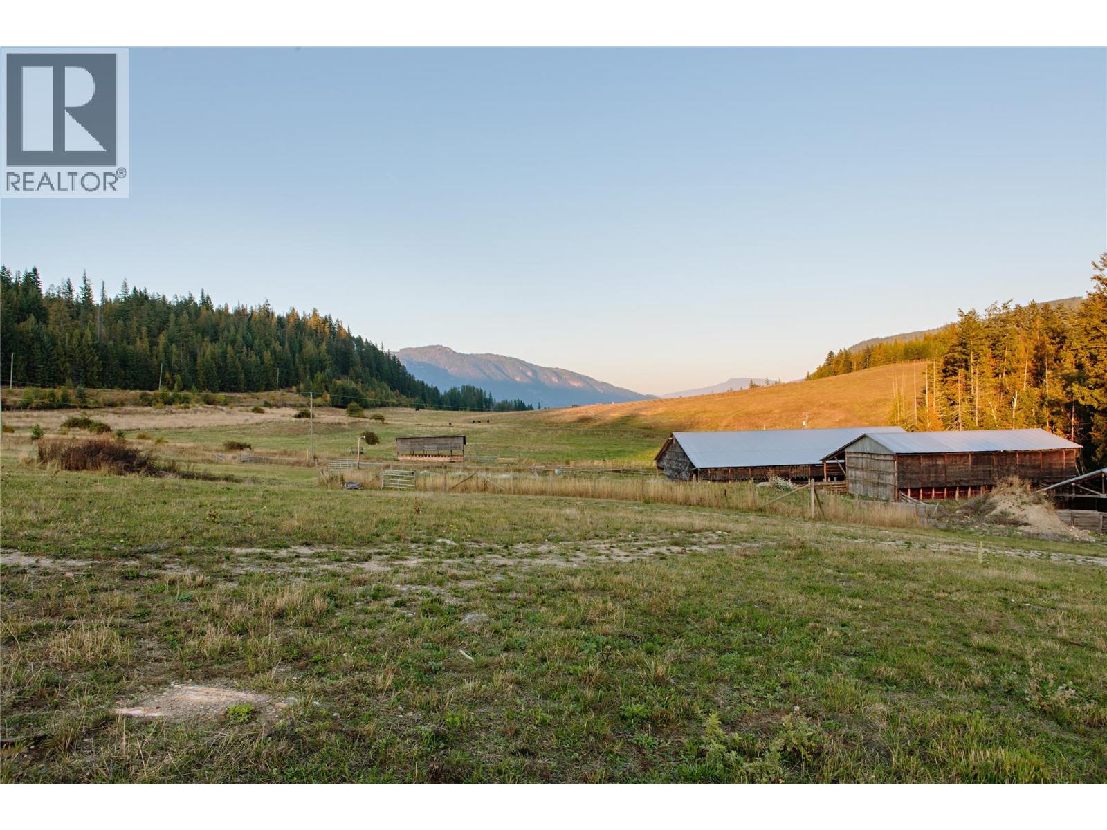 6525 Worrall Road, Tappen, British Columbia  V0E 2X1 - Photo 36 - 10393296
