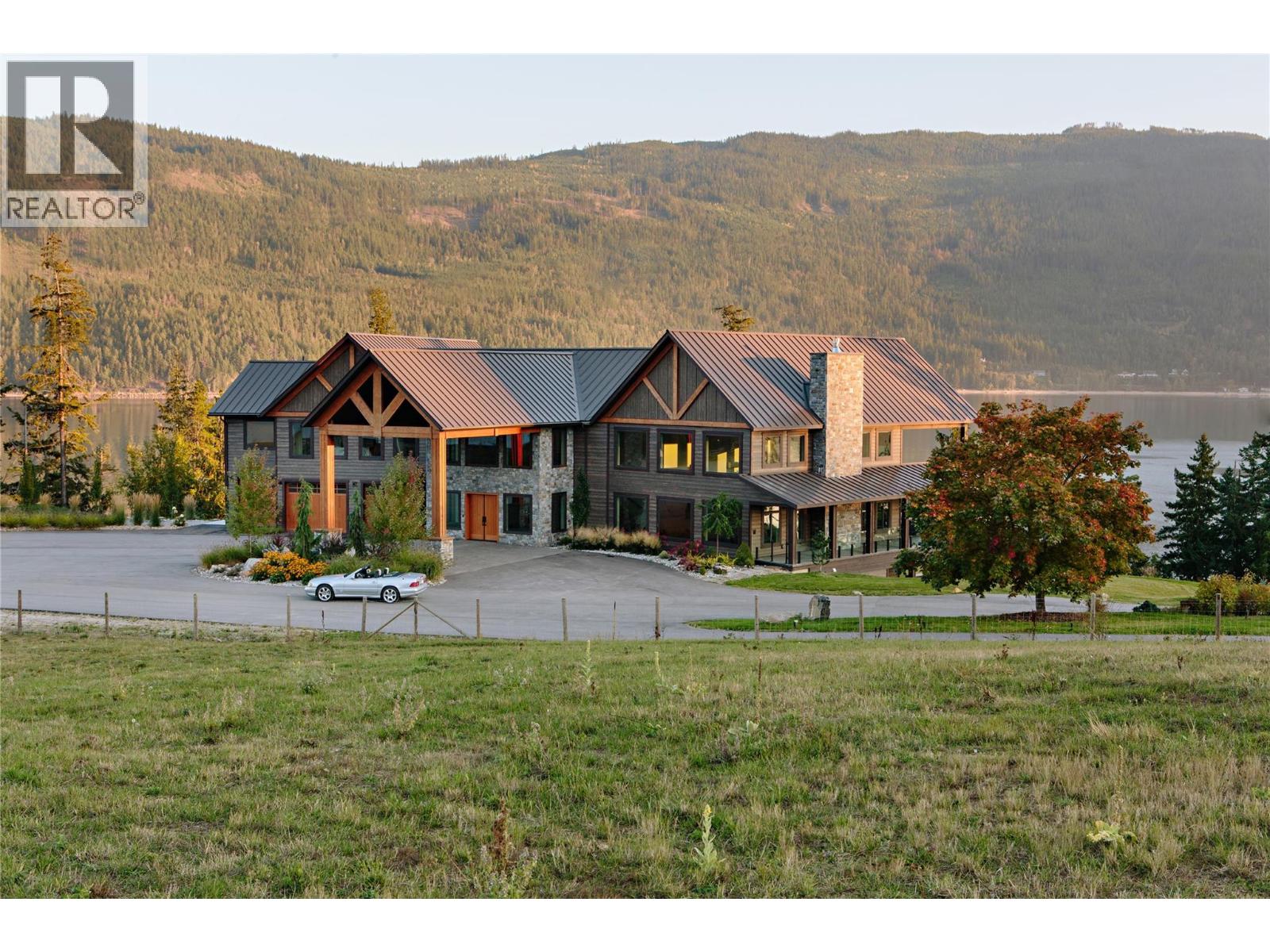 6525 Worrall Road, Tappen, British Columbia  V0E 2X1 - Photo 37 - 10393296