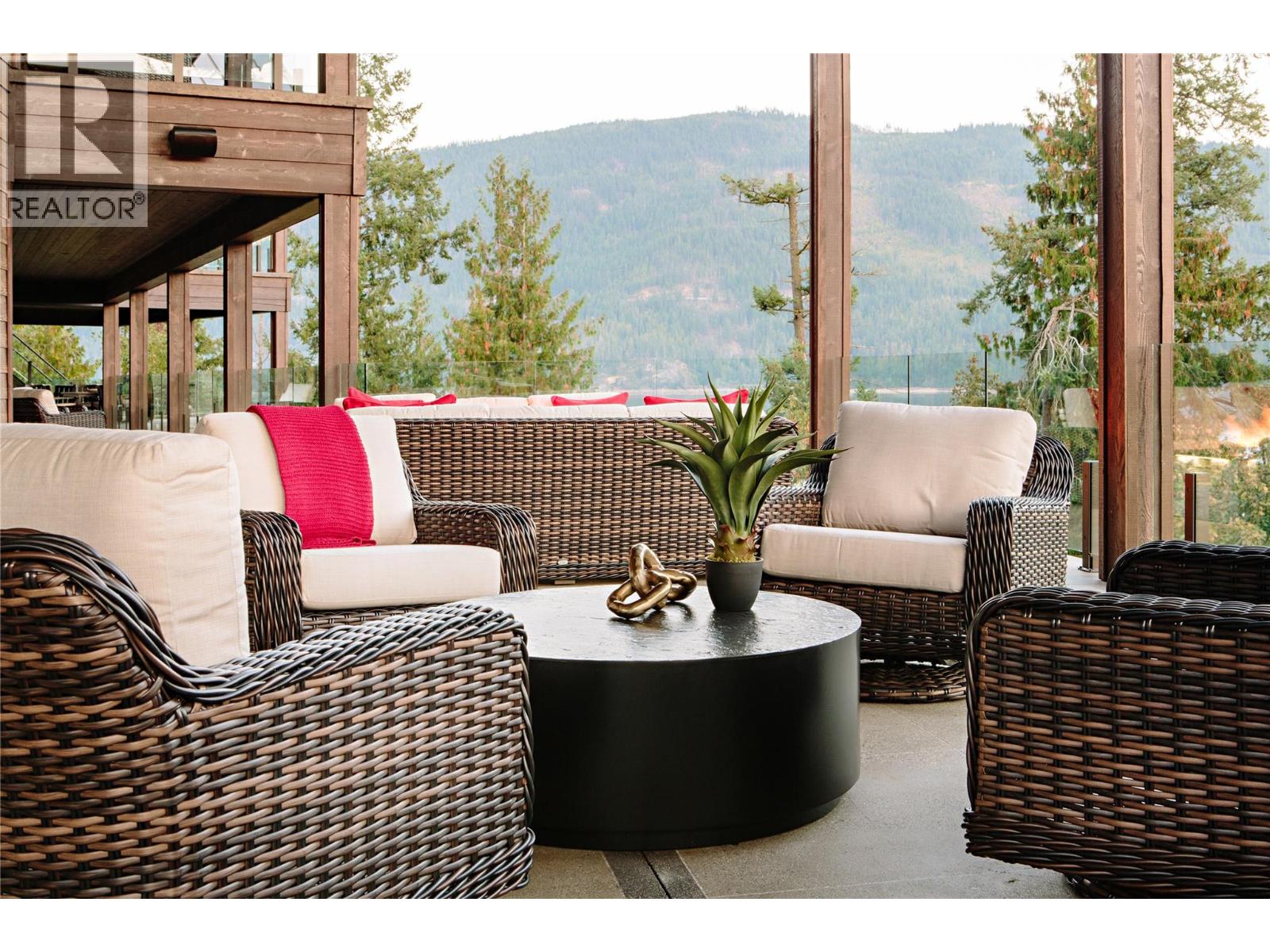 6525 Worrall Road, Tappen, British Columbia  V0E 2X1 - Photo 43 - 10393296