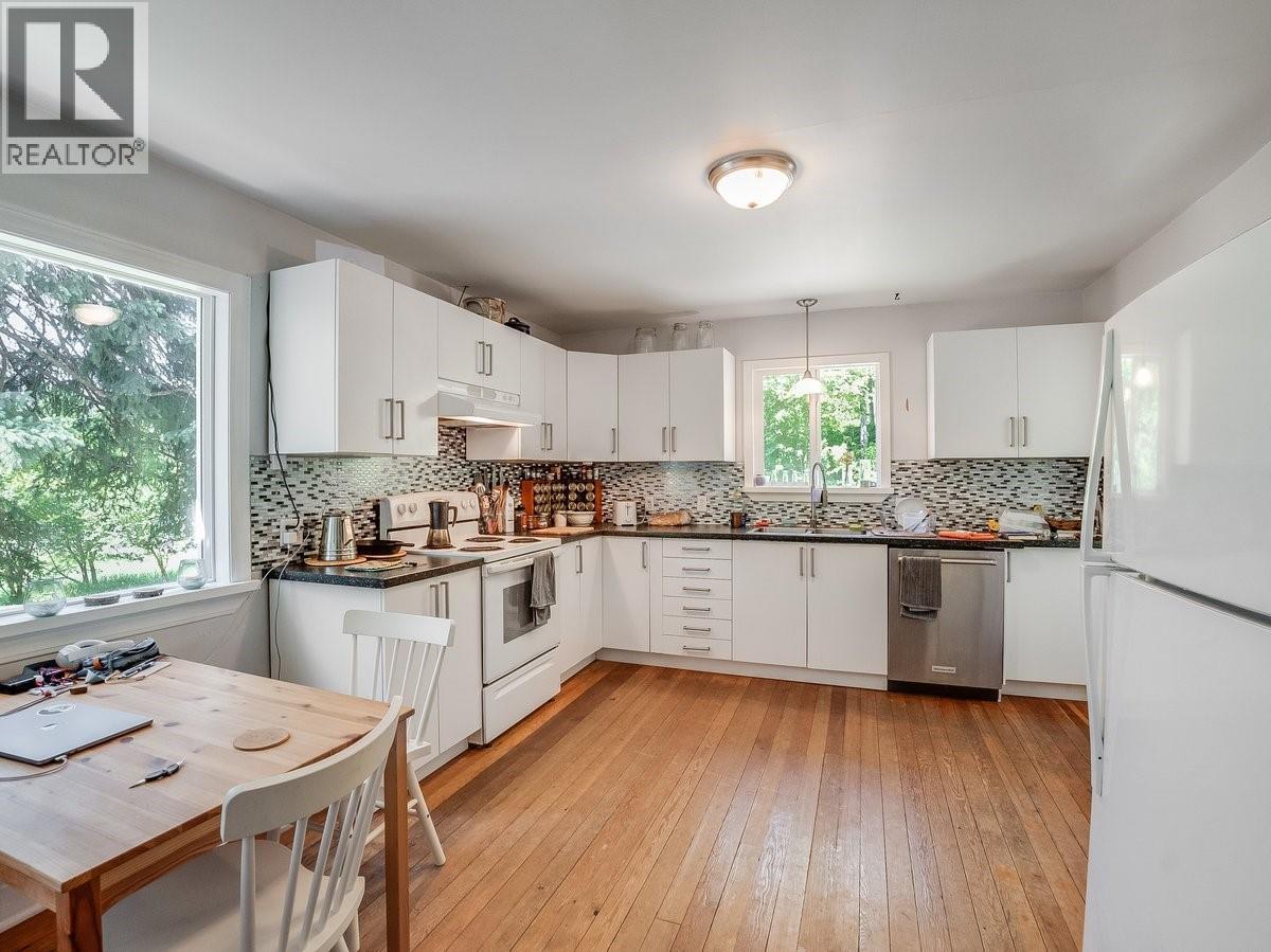 5875 Slocan River Road, Winlaw, British Columbia  V0G 2J0 - Photo 40 - 10392852