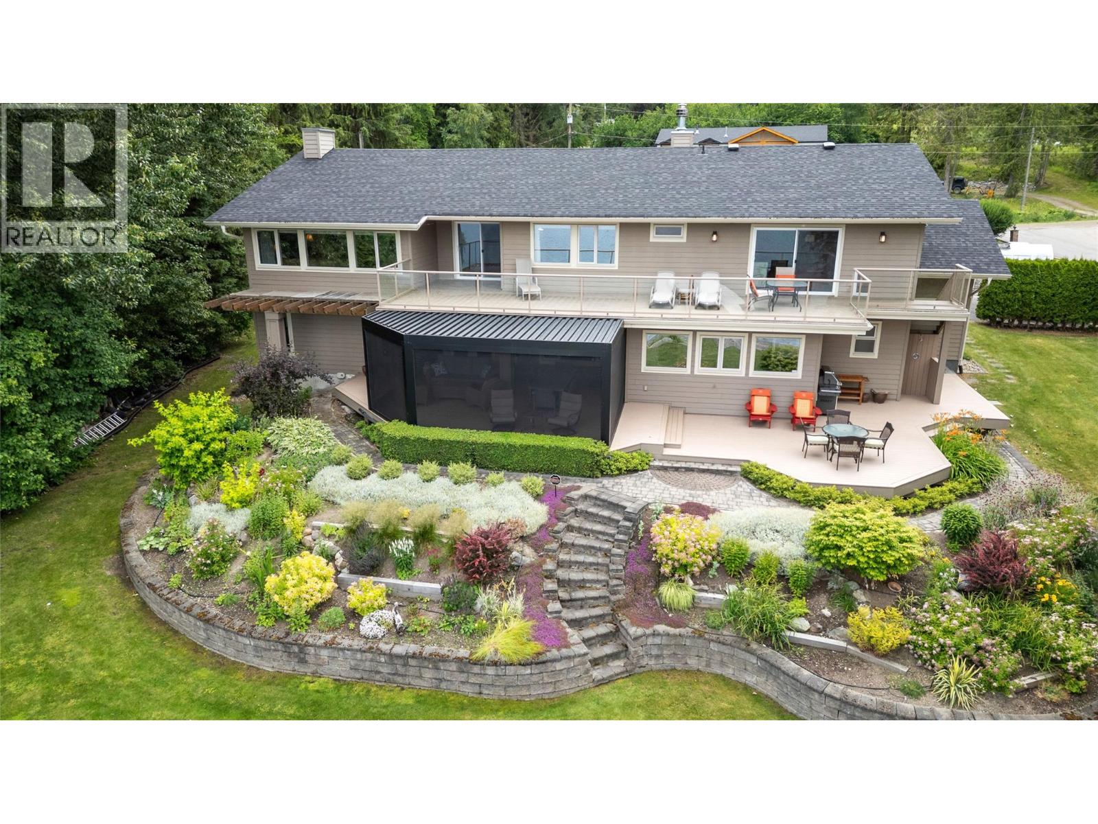 777 Coubeaux Place, Sorrento, British Columbia  V0E 2W1 - Photo 19 - 10393294