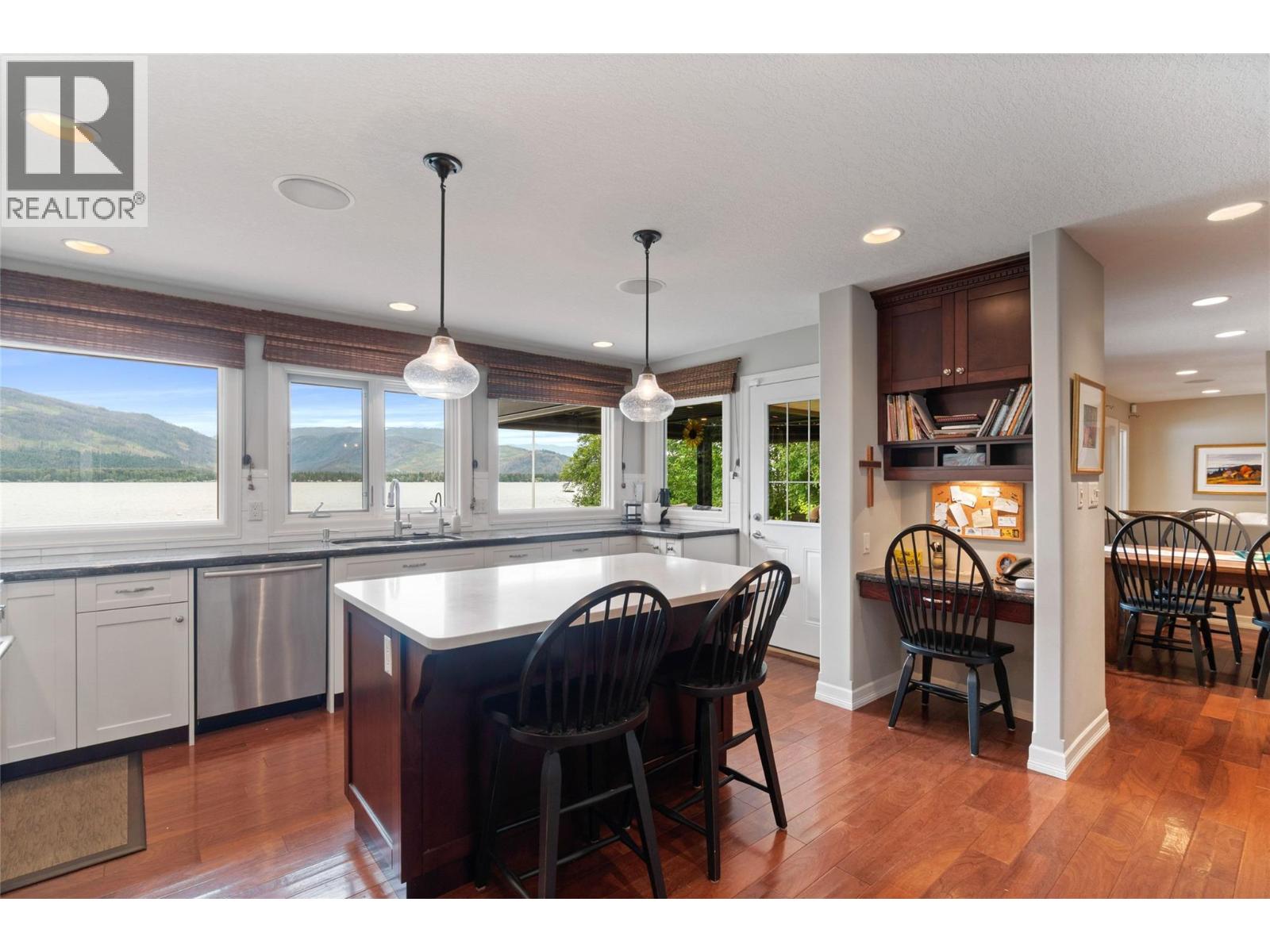 777 Coubeaux Place, Sorrento, British Columbia  V0E 2W1 - Photo 33 - 10393294