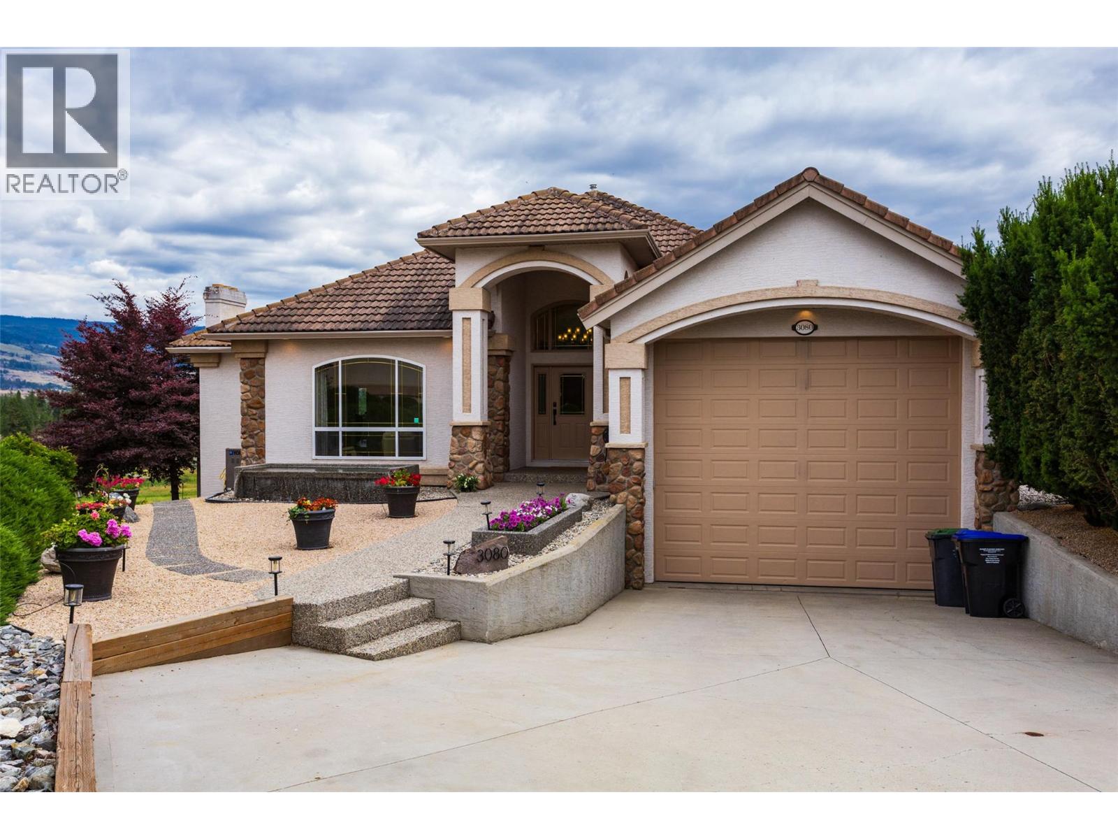 3080 Quail Crescent, Kelowna, British Columbia  V1V 1Z9 - Photo 2 - 10392583