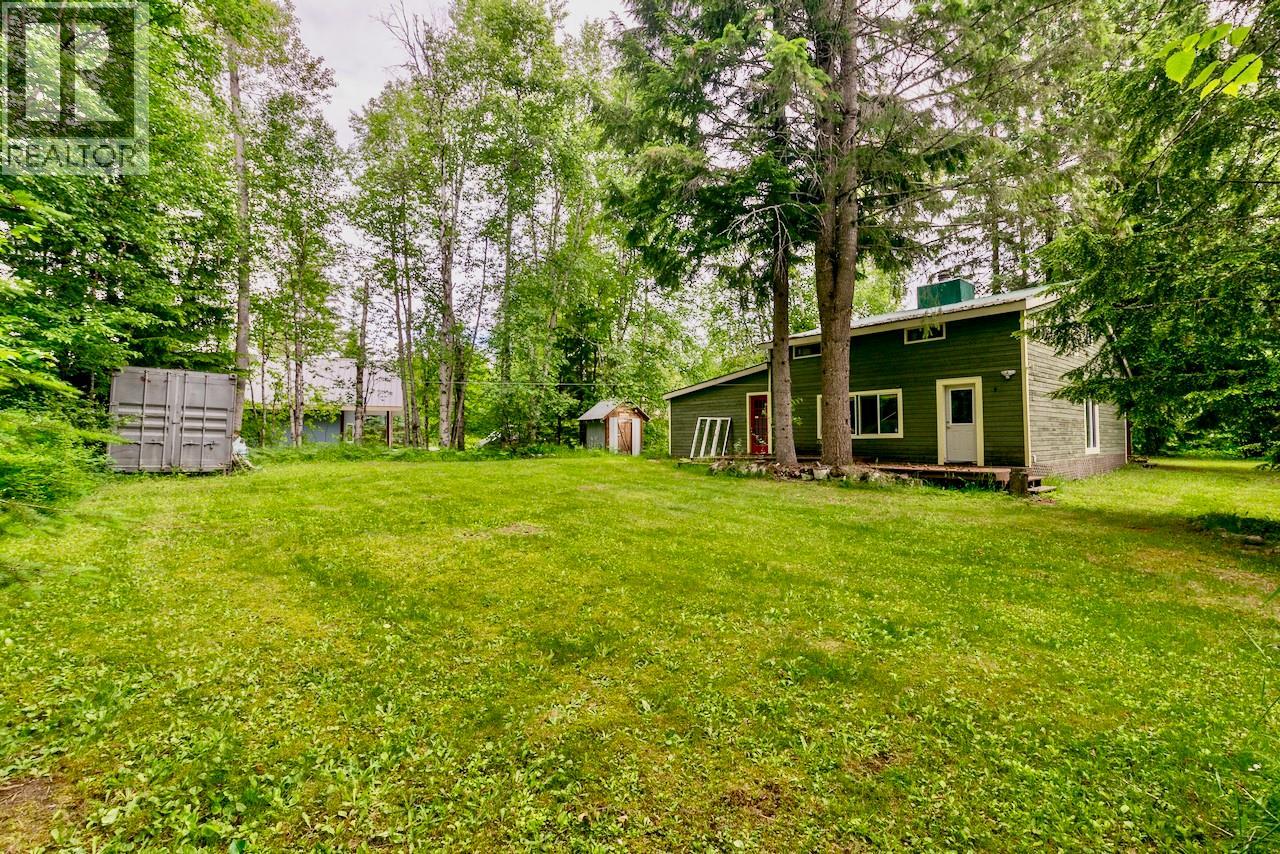 1281 Hoskins Road, Seymour Arm, British Columbia  V0E 1M0 - Photo 1 - 10392676