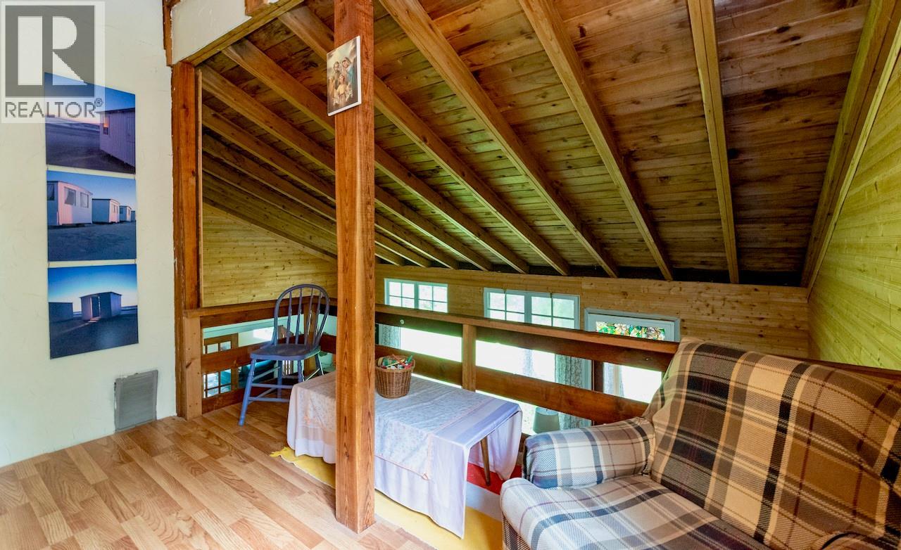 1281 Hoskins Road, Seymour Arm, British Columbia  V0E 1M0 - Photo 34 - 10392676