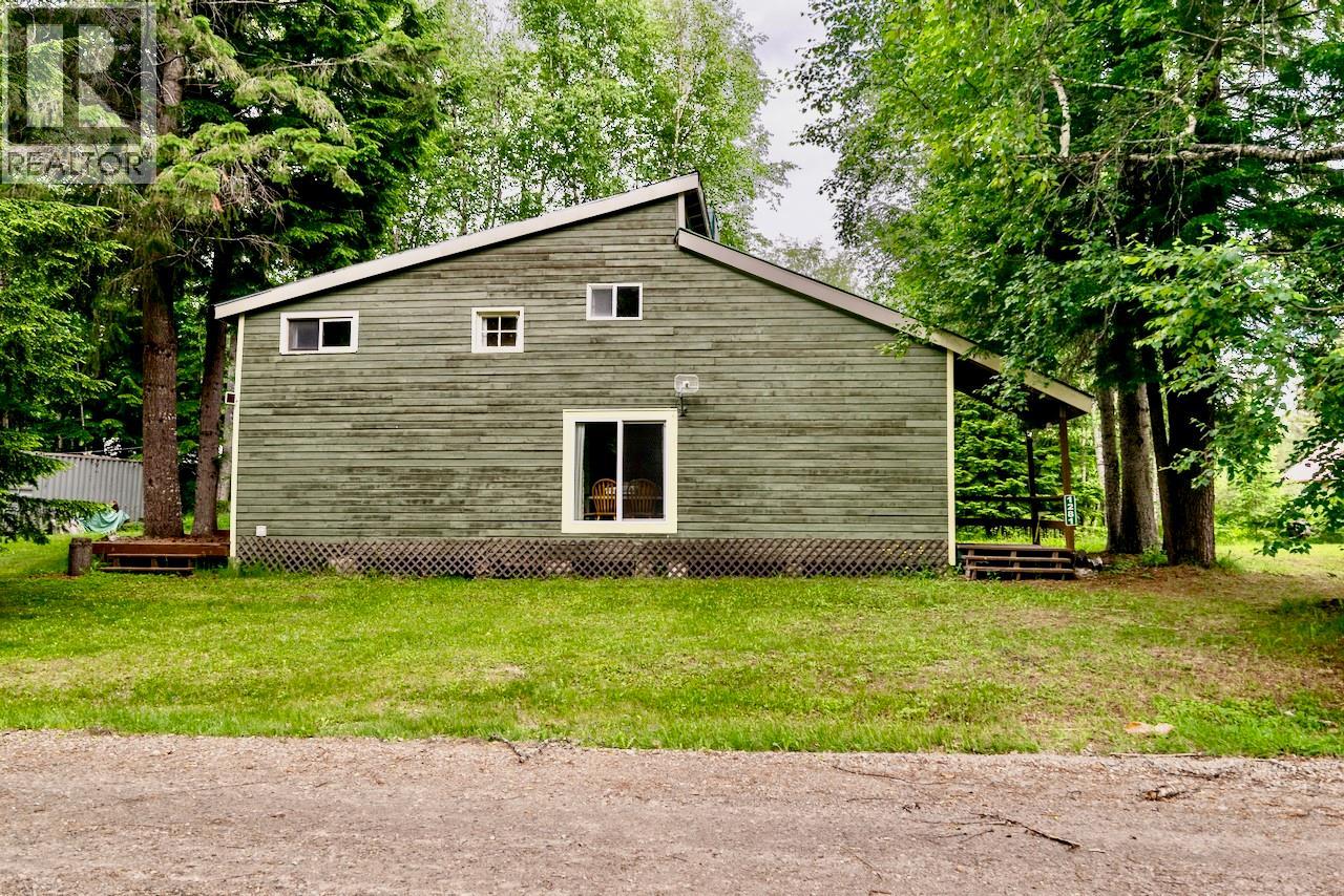 1281 Hoskins Road, Seymour Arm, British Columbia  V0E 1M0 - Photo 4 - 10392676