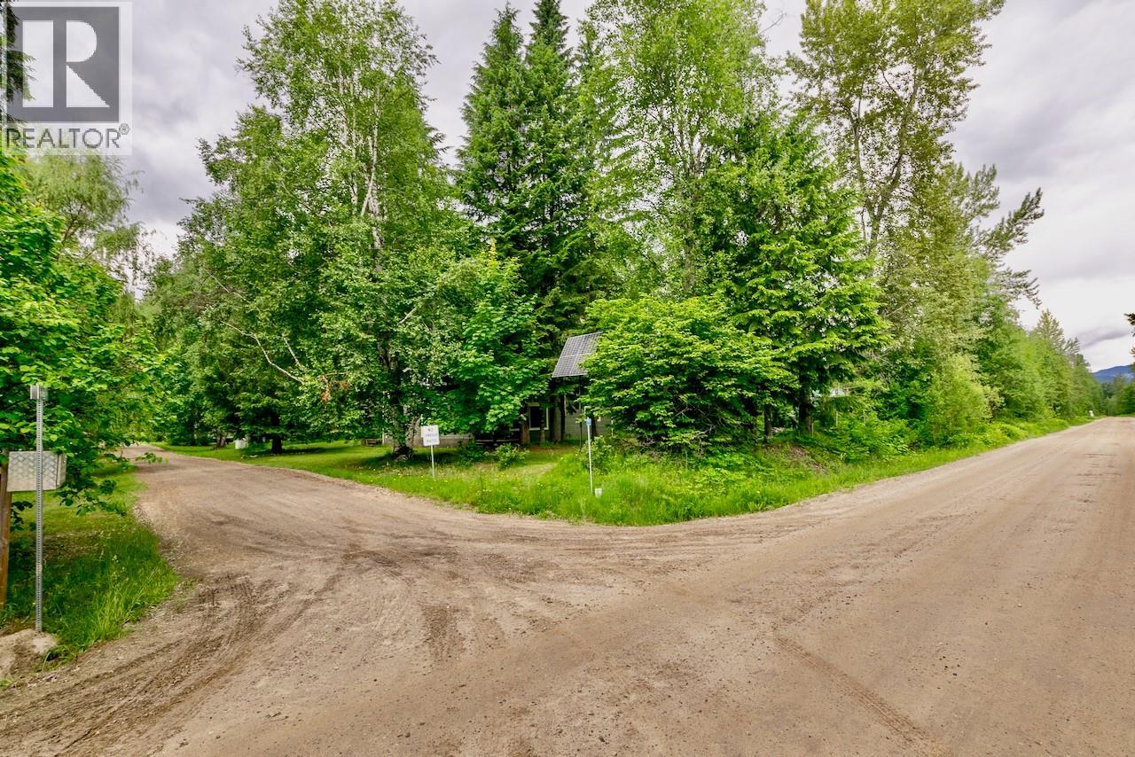 1281 Hoskins Road, Seymour Arm, British Columbia  V0E 1M0 - Photo 51 - 10392676
