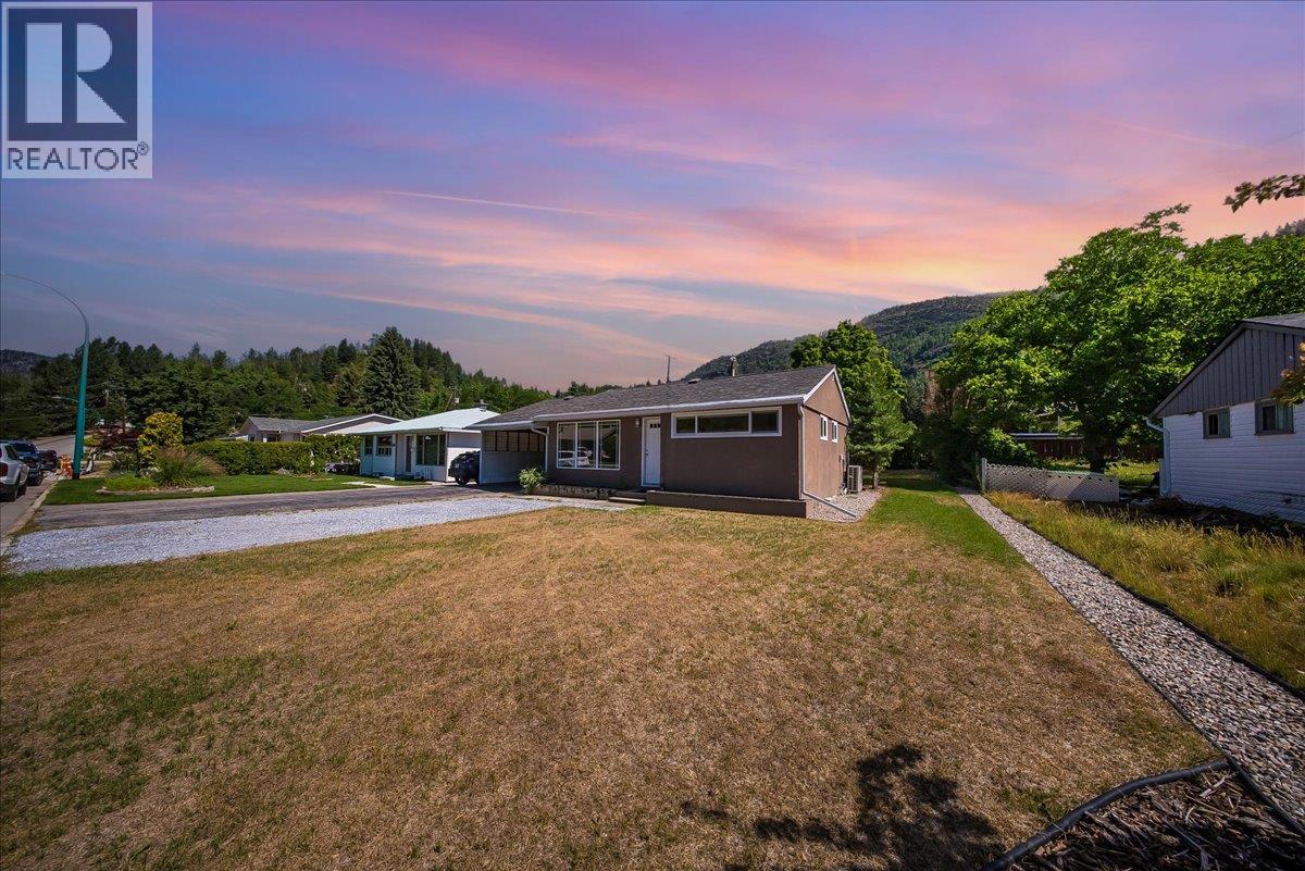 53 Hazlewood Drive, Trail, British Columbia  V1R 1G1 - Photo 1 - 10393129