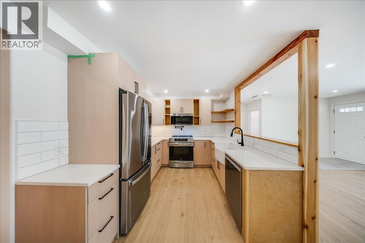 53 Hazlewood Drive, Trail, British Columbia  V1R 1G1 - Photo 8 - 10393129