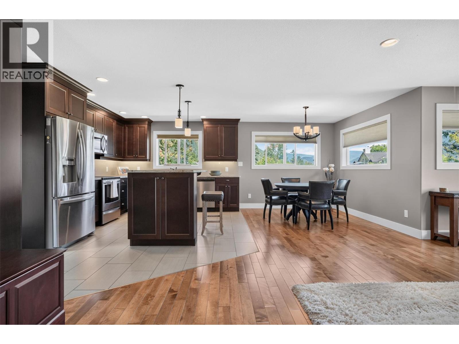 1115 West Richards Street, Nelson, British Columbia  V1L 5T3 - Photo 12 - 10393009