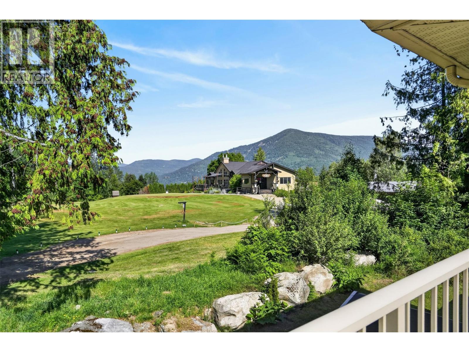 1115 West Richards Street, Nelson, British Columbia  V1L 5T3 - Photo 21 - 10393009