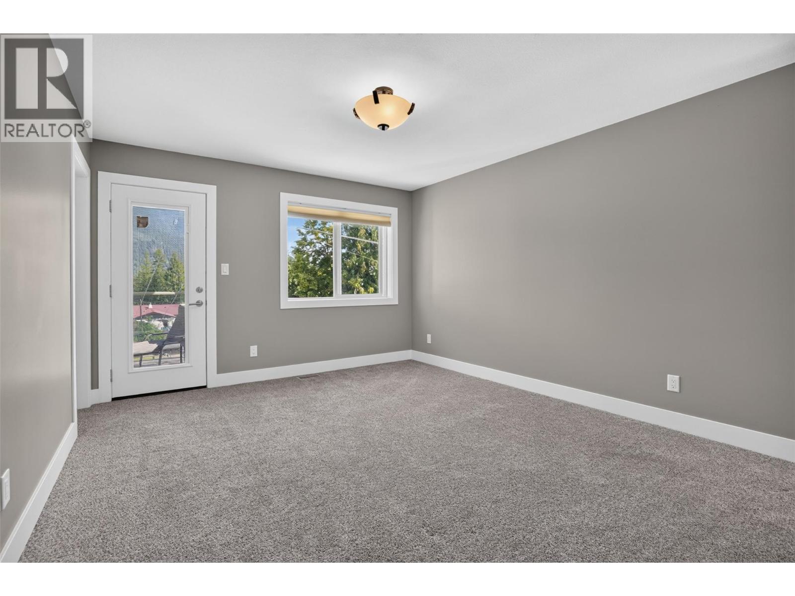 1115 West Richards Street, Nelson, British Columbia  V1L 5T3 - Photo 22 - 10393009