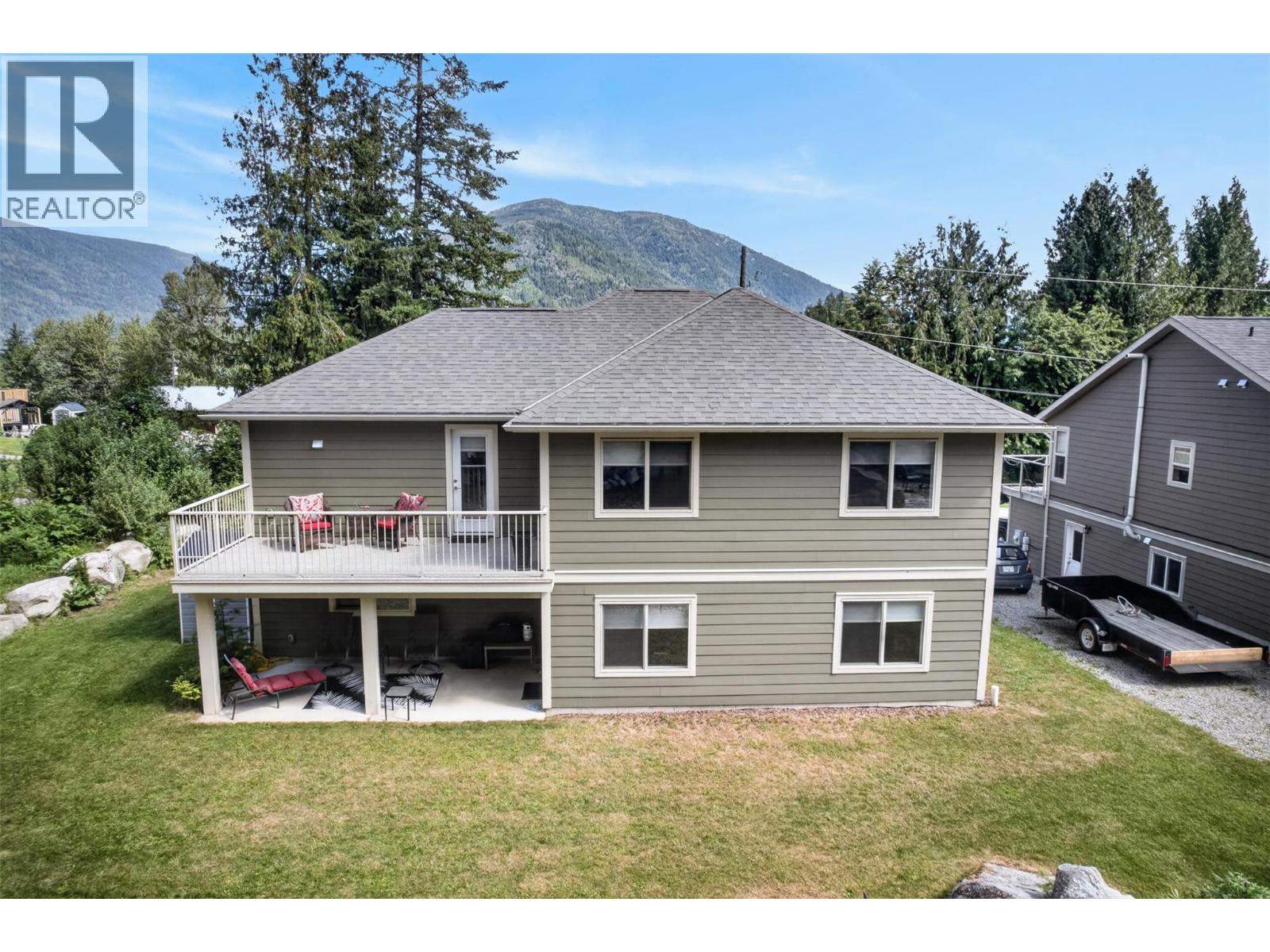 1115 West Richards Street, Nelson, British Columbia  V1L 5T3 - Photo 53 - 10393009